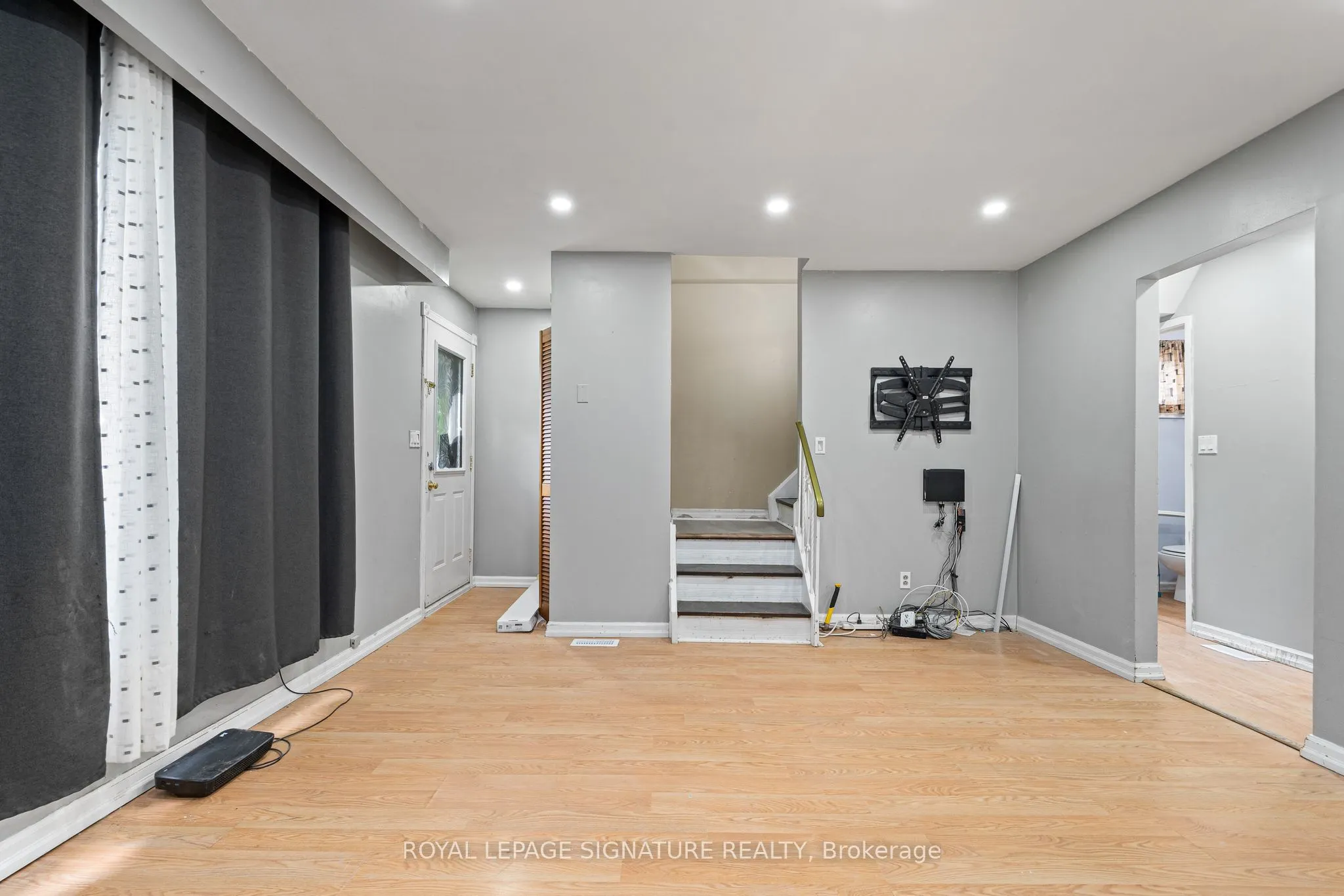 32A Crossley Drive