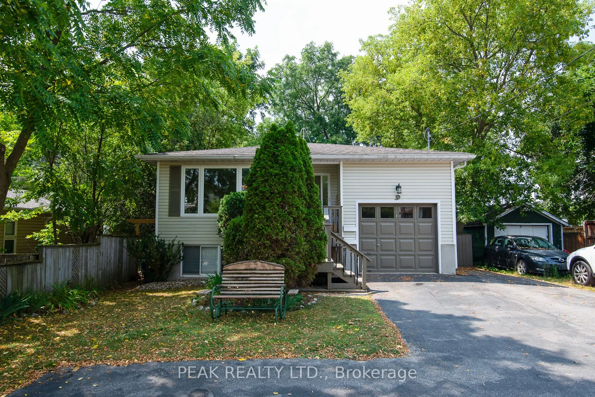 9 Macville Avenue