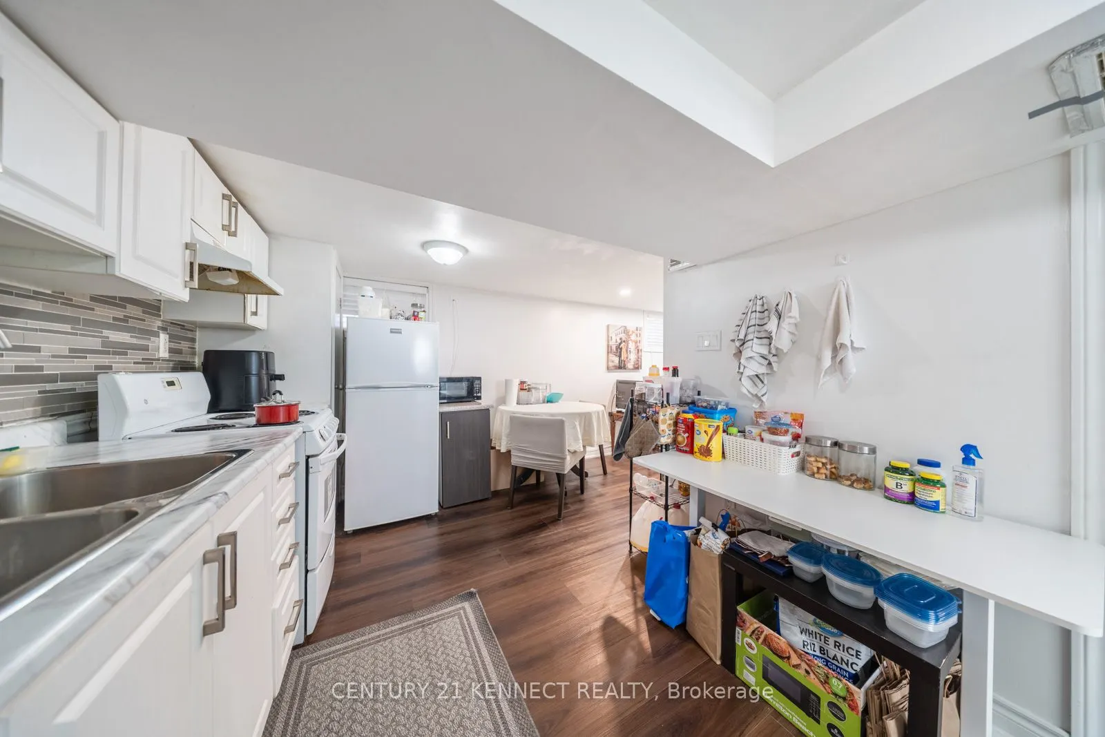 4475/4477 Hiram Street, #15