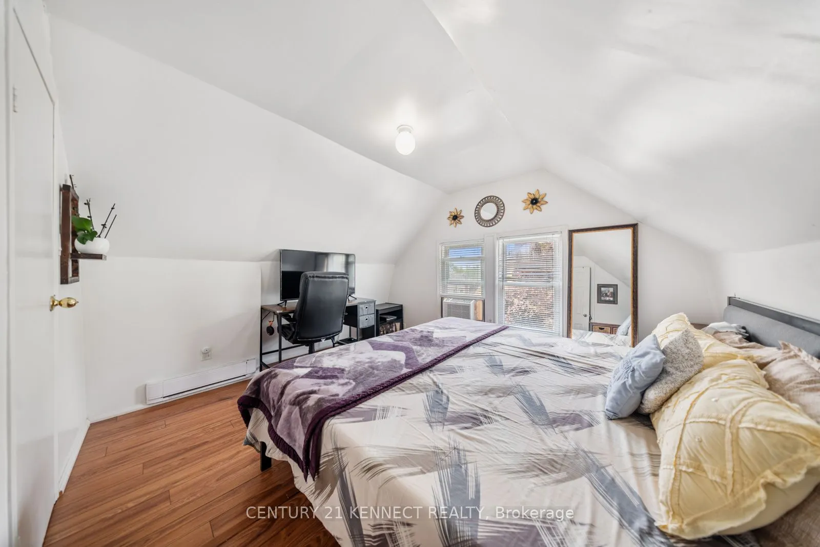 4475/4477 Hiram Street, #15