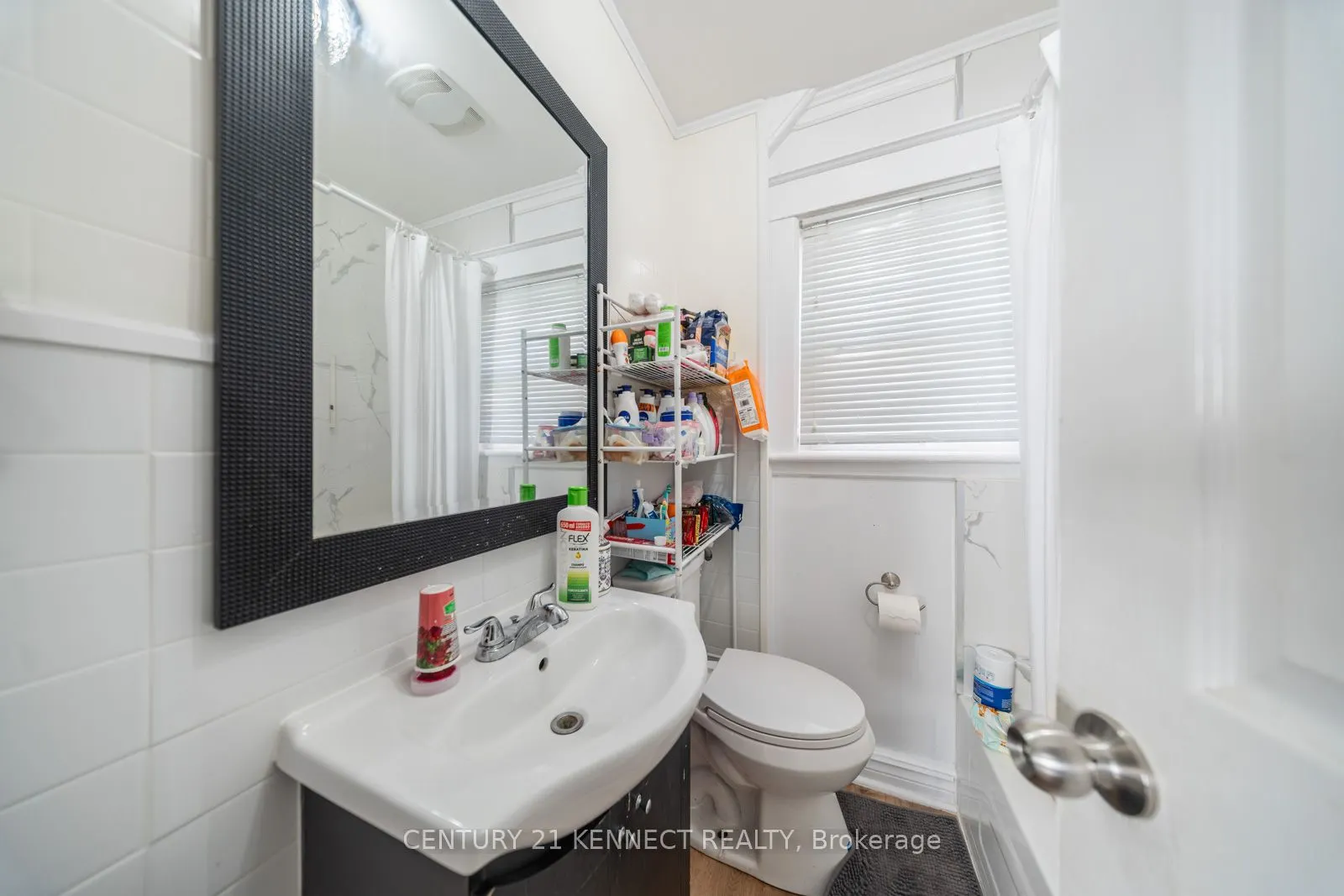 4475/4477 Hiram Street, #15