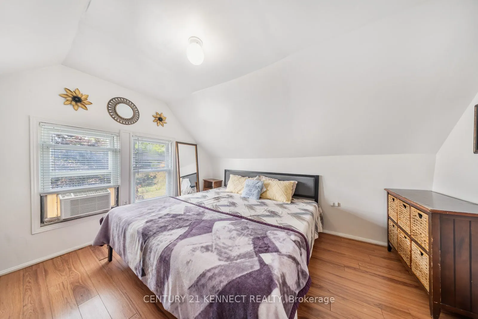 4475/4477 Hiram Street, #15
