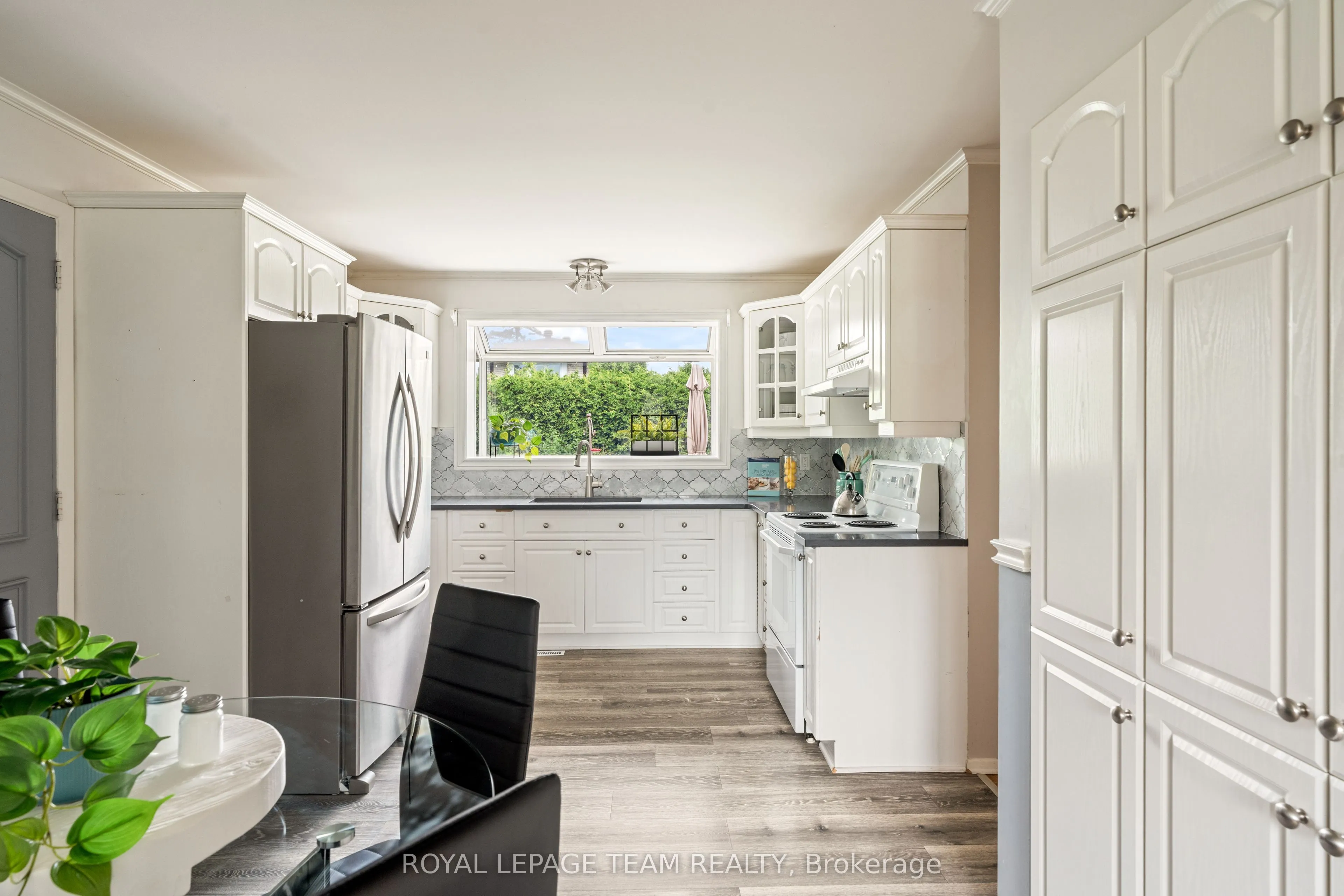 2128 Hubbard Crescent