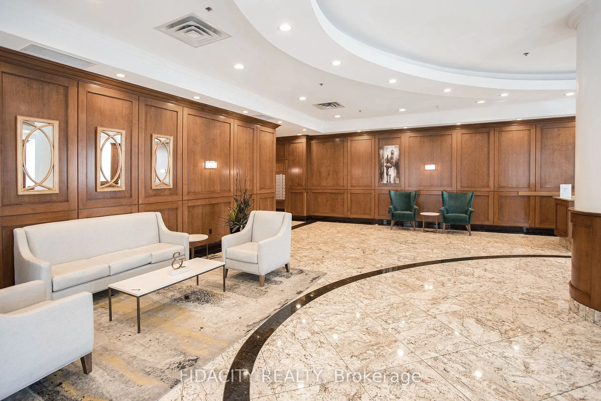 242 Rideau Street, #1105