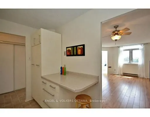 1025 Grenon Avenue, #409