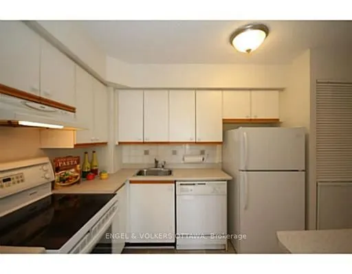 1025 Grenon Avenue, #409