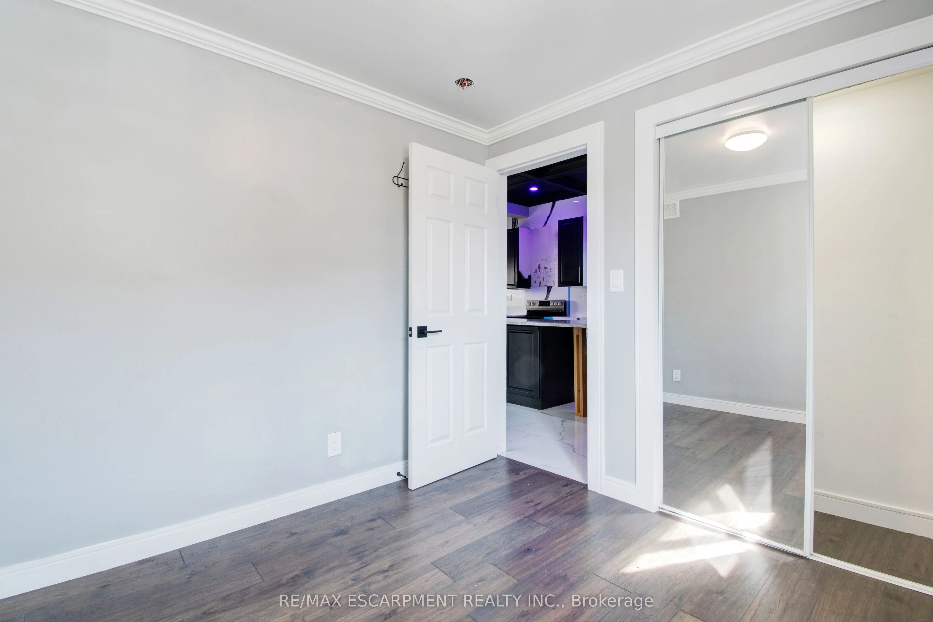85 East 37th Street