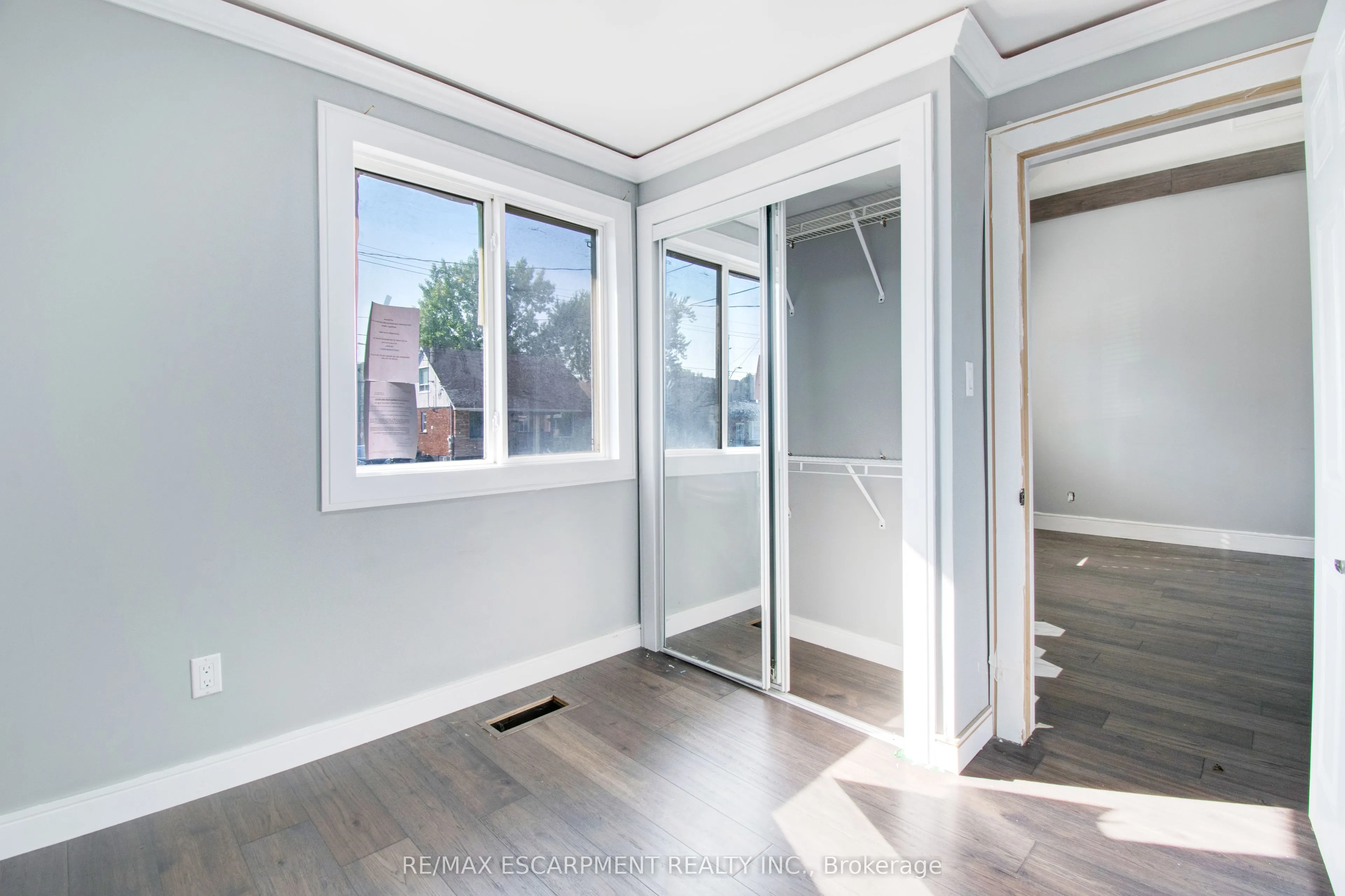 85 East 37th Street