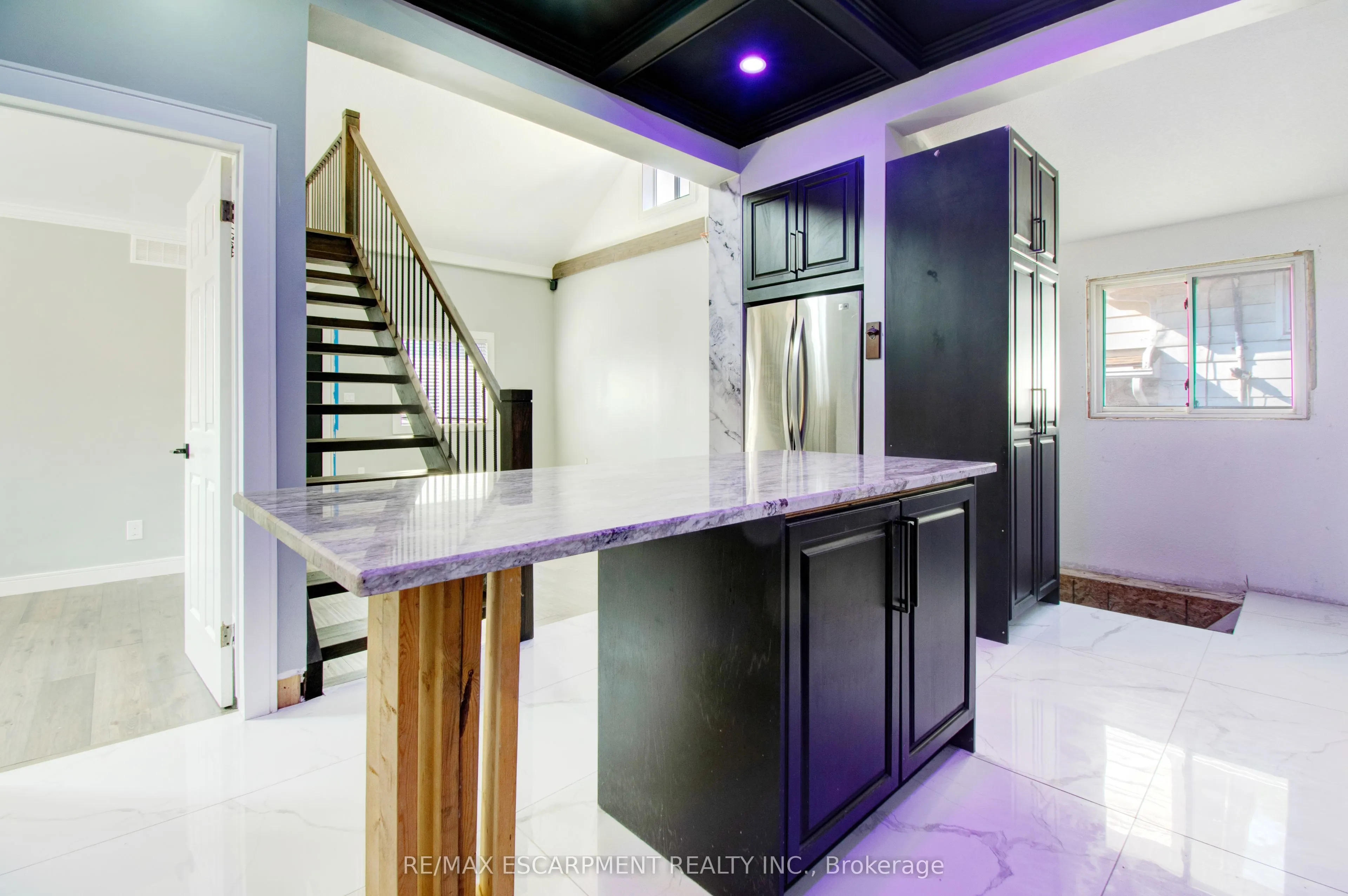 85 East 37th Street