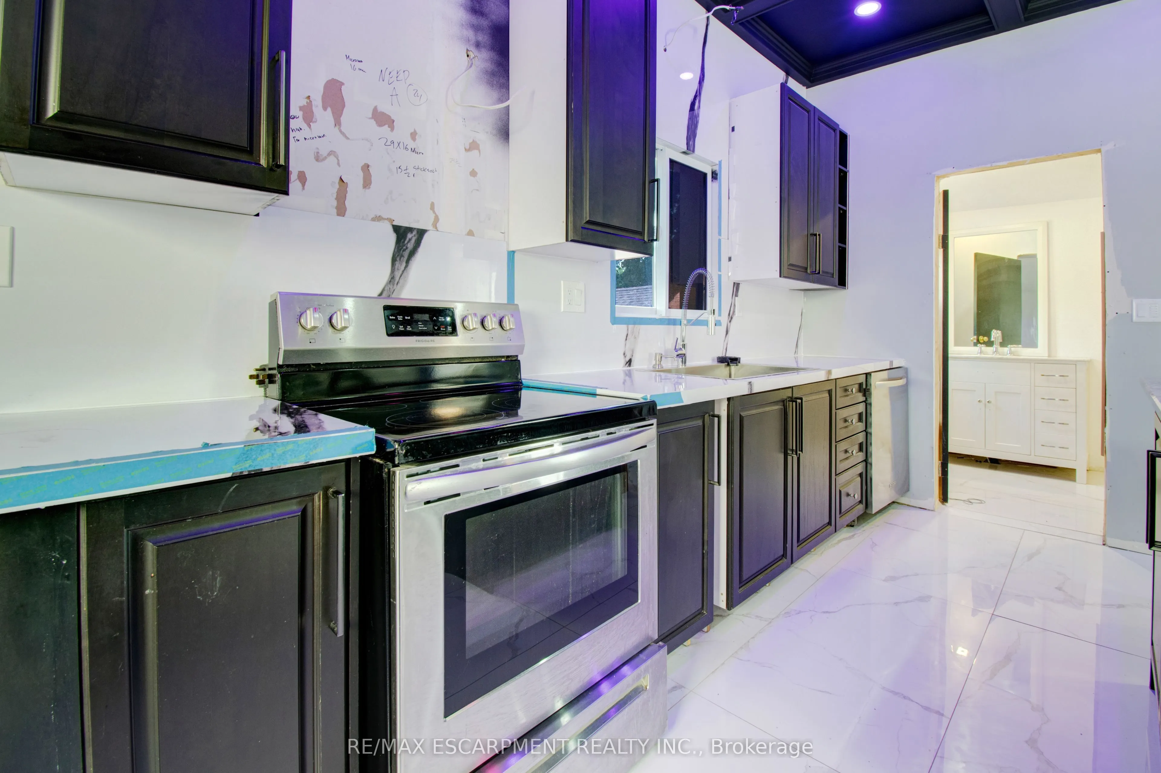 85 East 37th Street