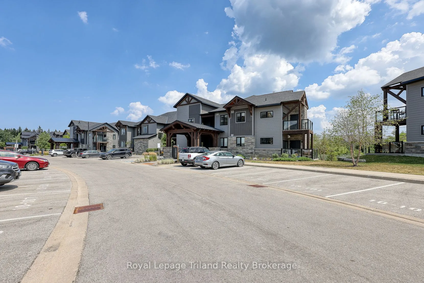 13 Beausoleil Lane, #201
