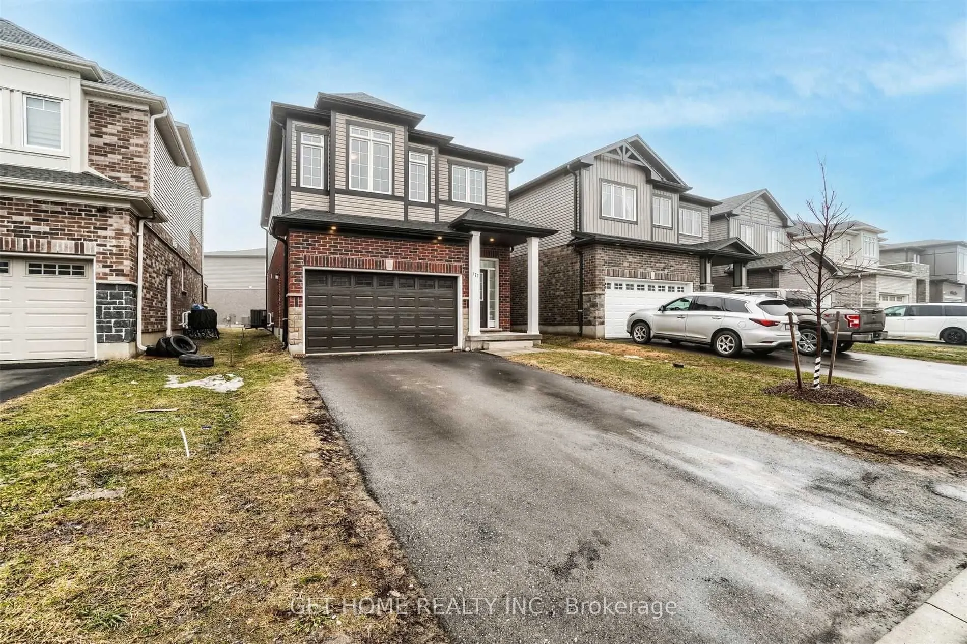127 Freure Drive N, #Main