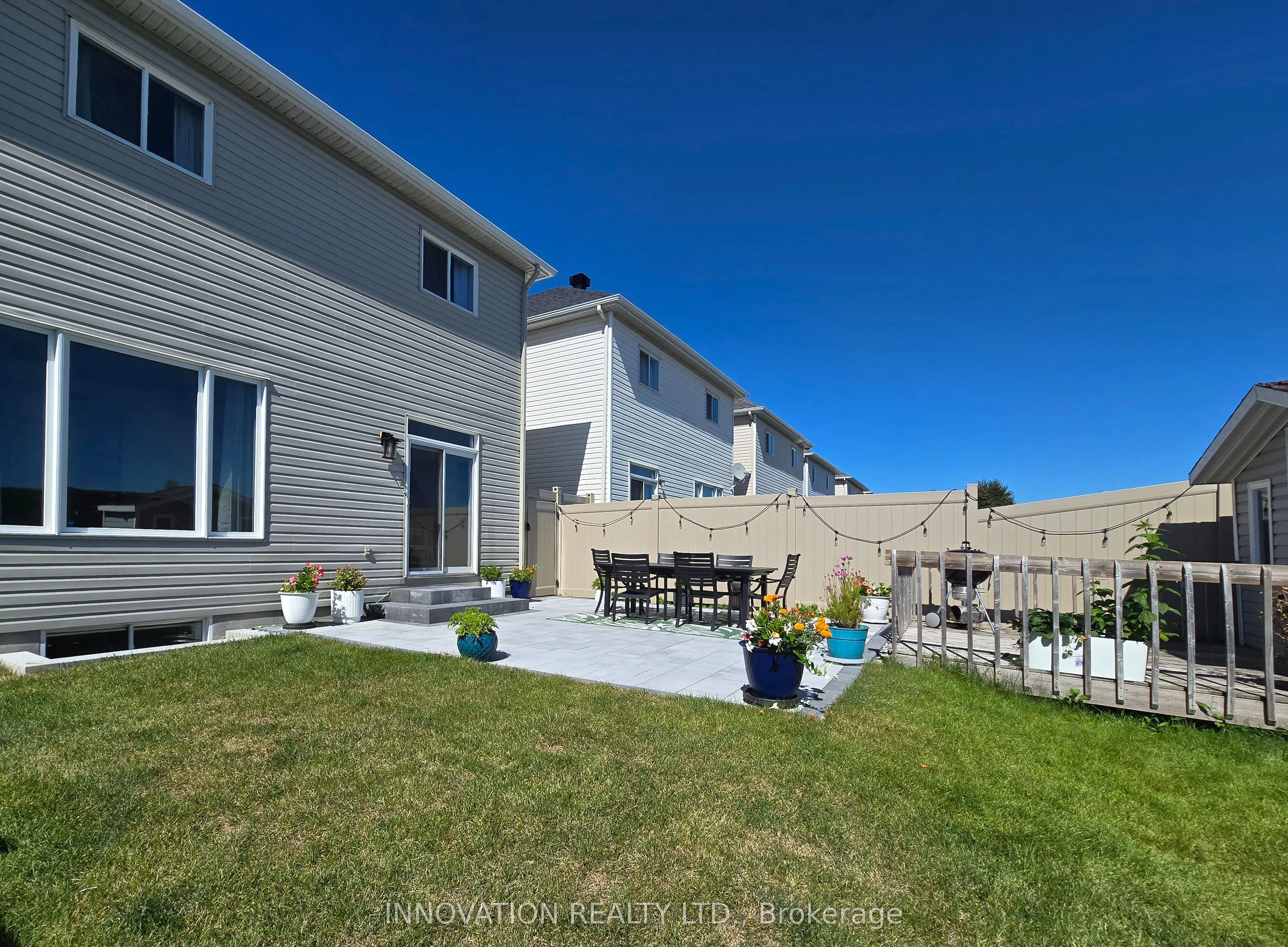 324 Rustic Hills Crescent