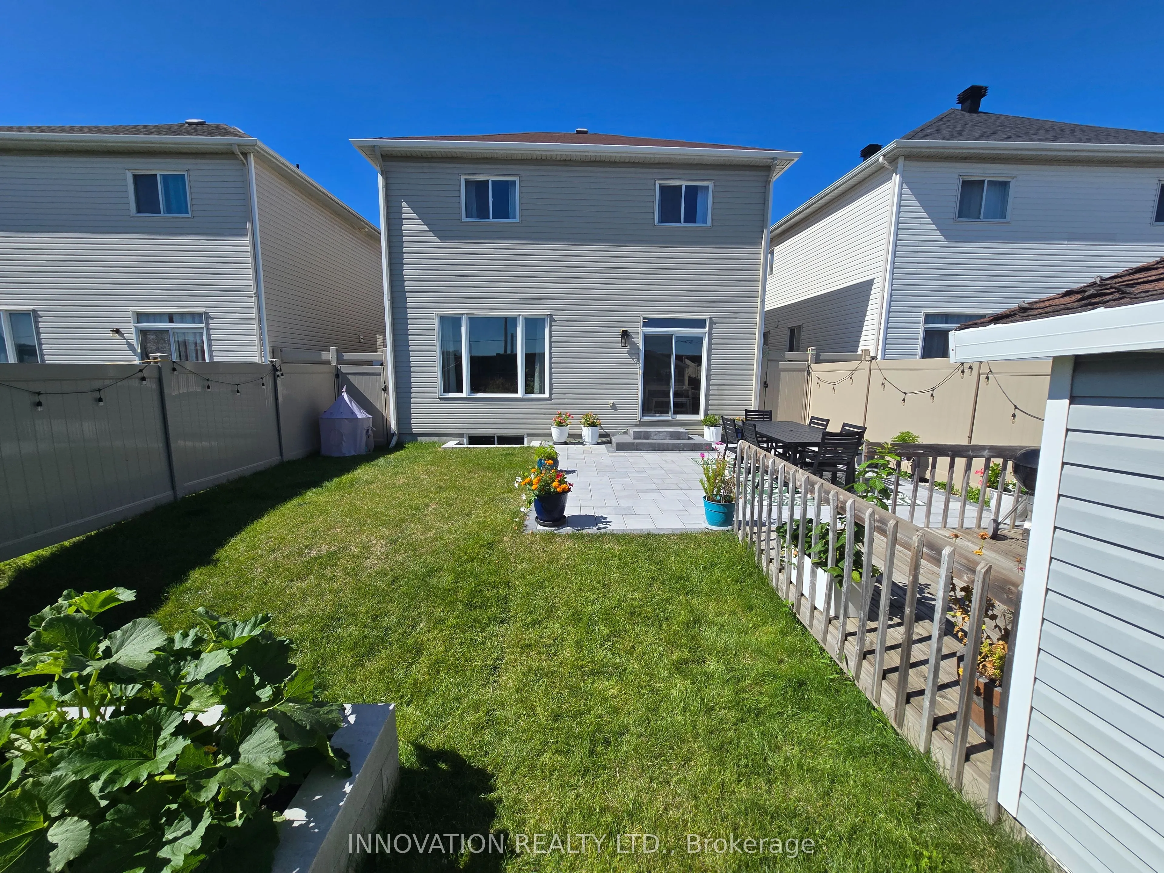 324 Rustic Hills Crescent