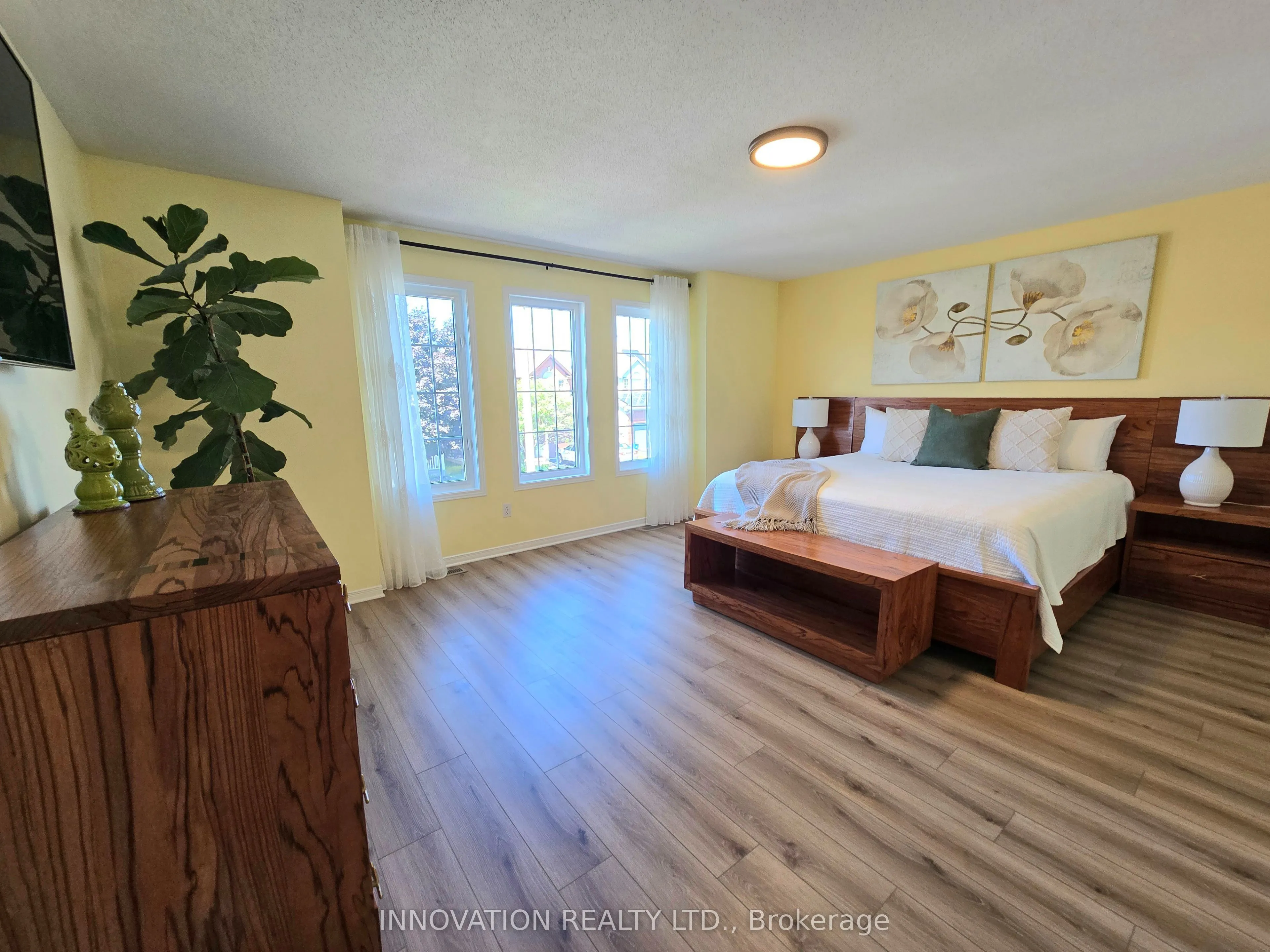324 Rustic Hills Crescent
