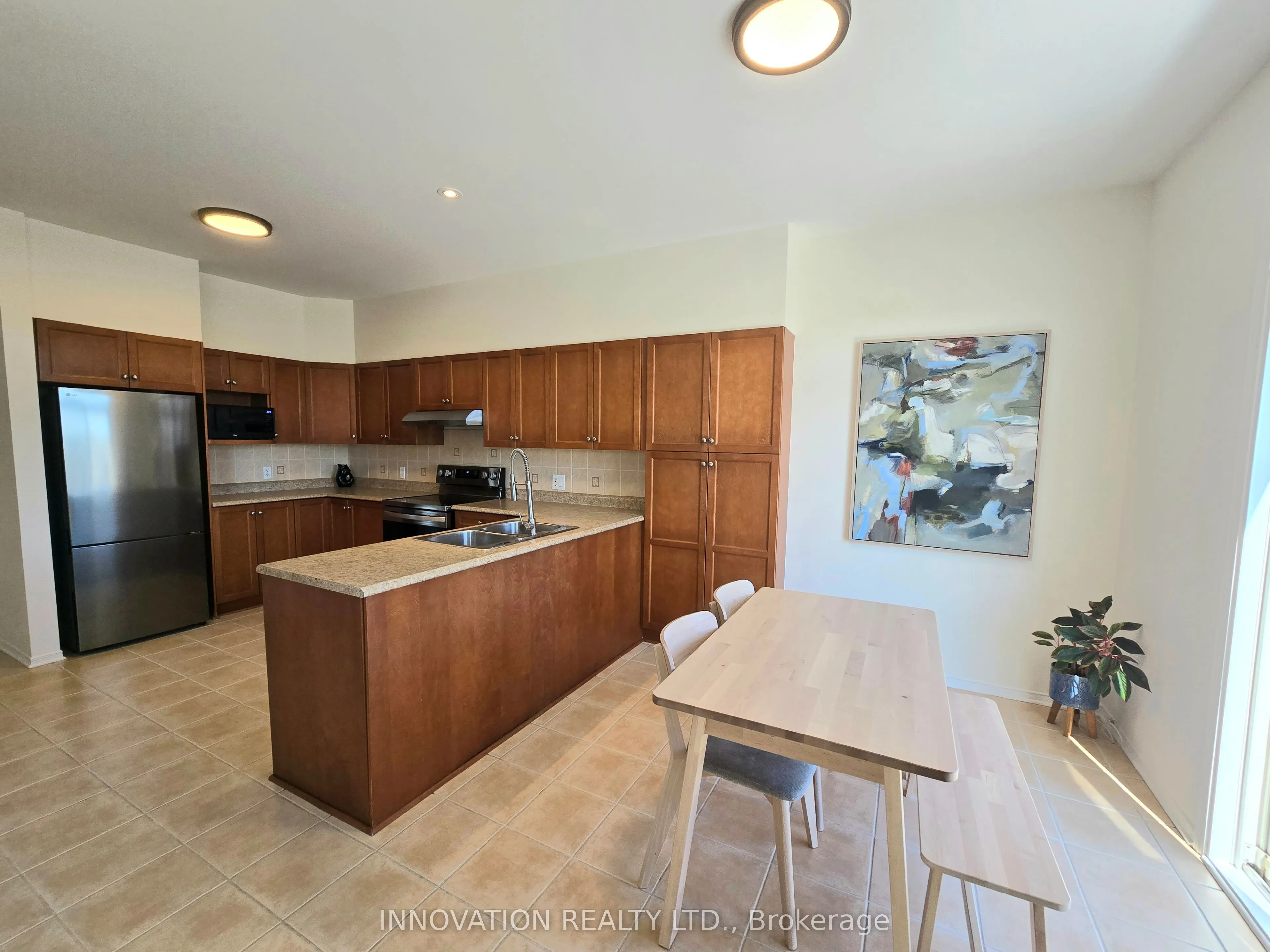324 Rustic Hills Crescent