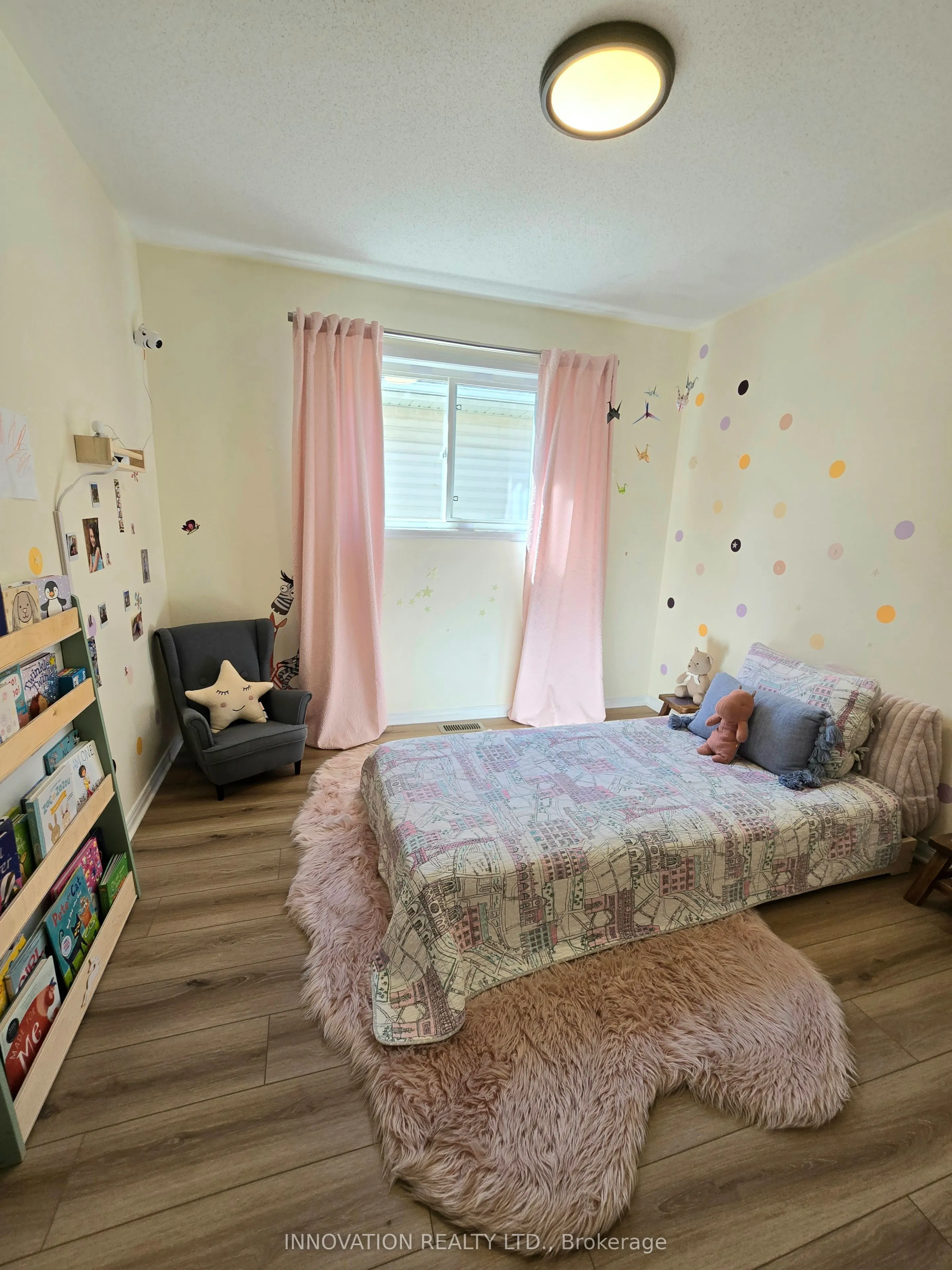 324 Rustic Hills Crescent