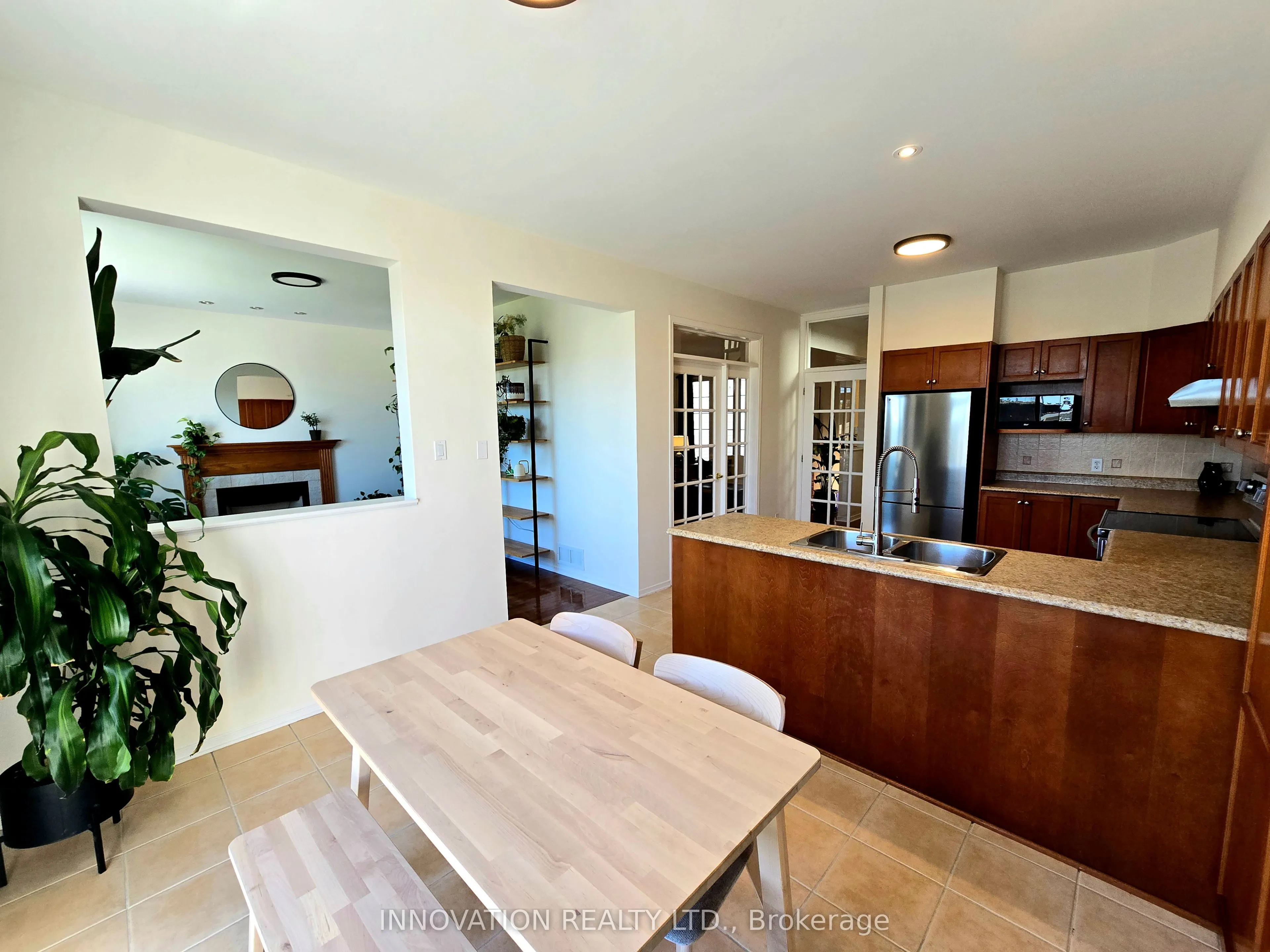 324 Rustic Hills Crescent