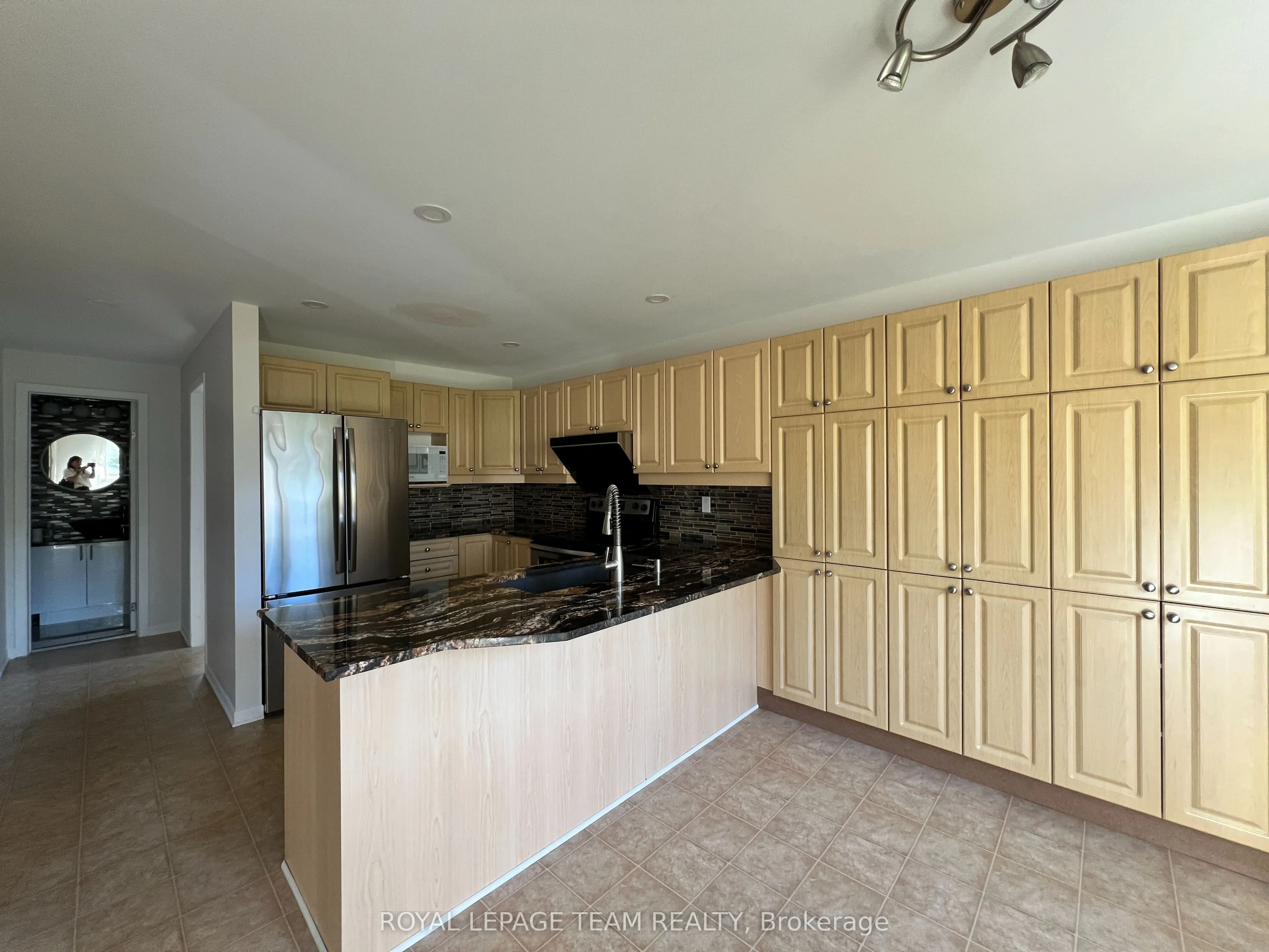 49 Farm Gate Crescent