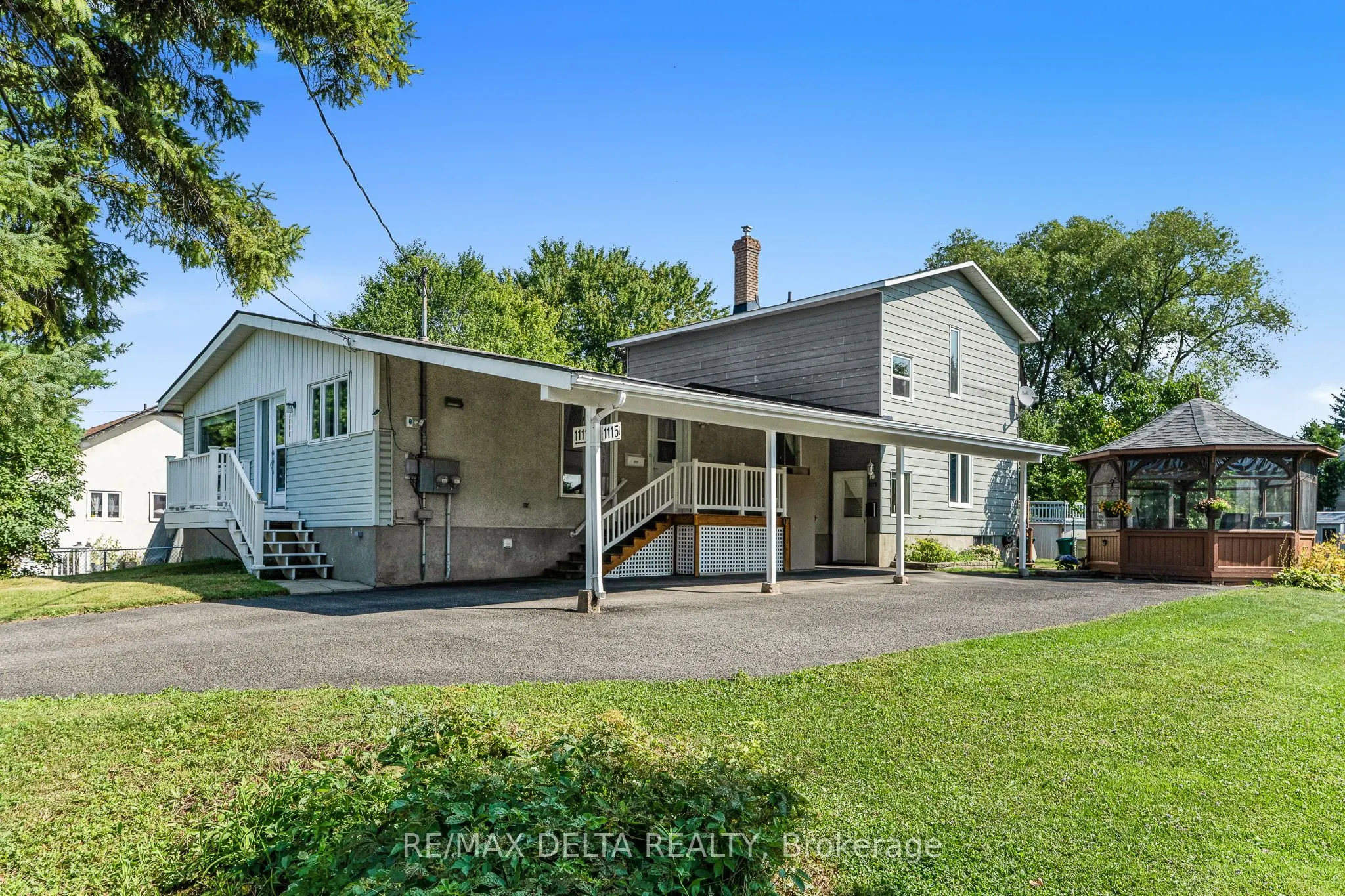 1115 Cholette Crescent