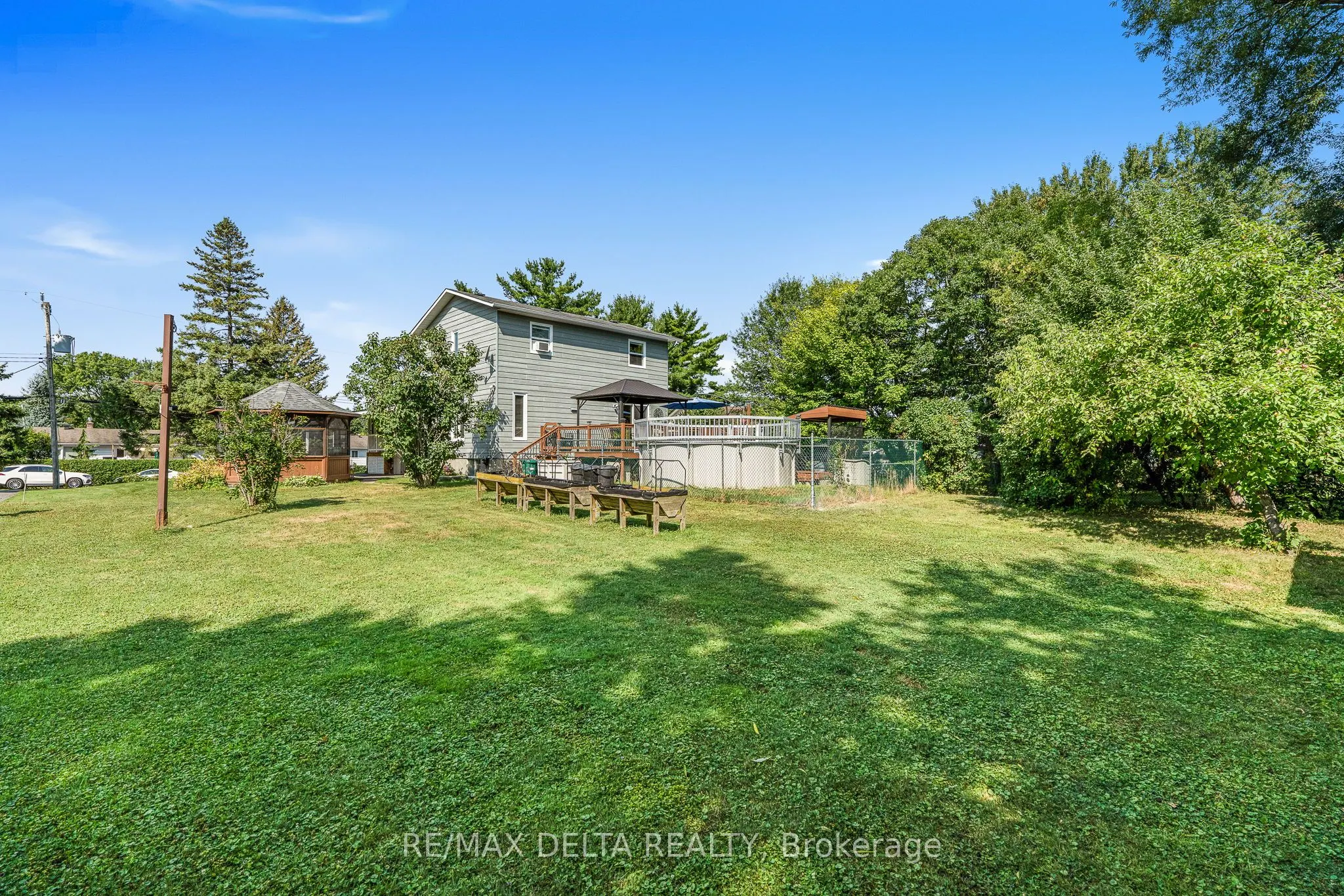 1115 Cholette Crescent