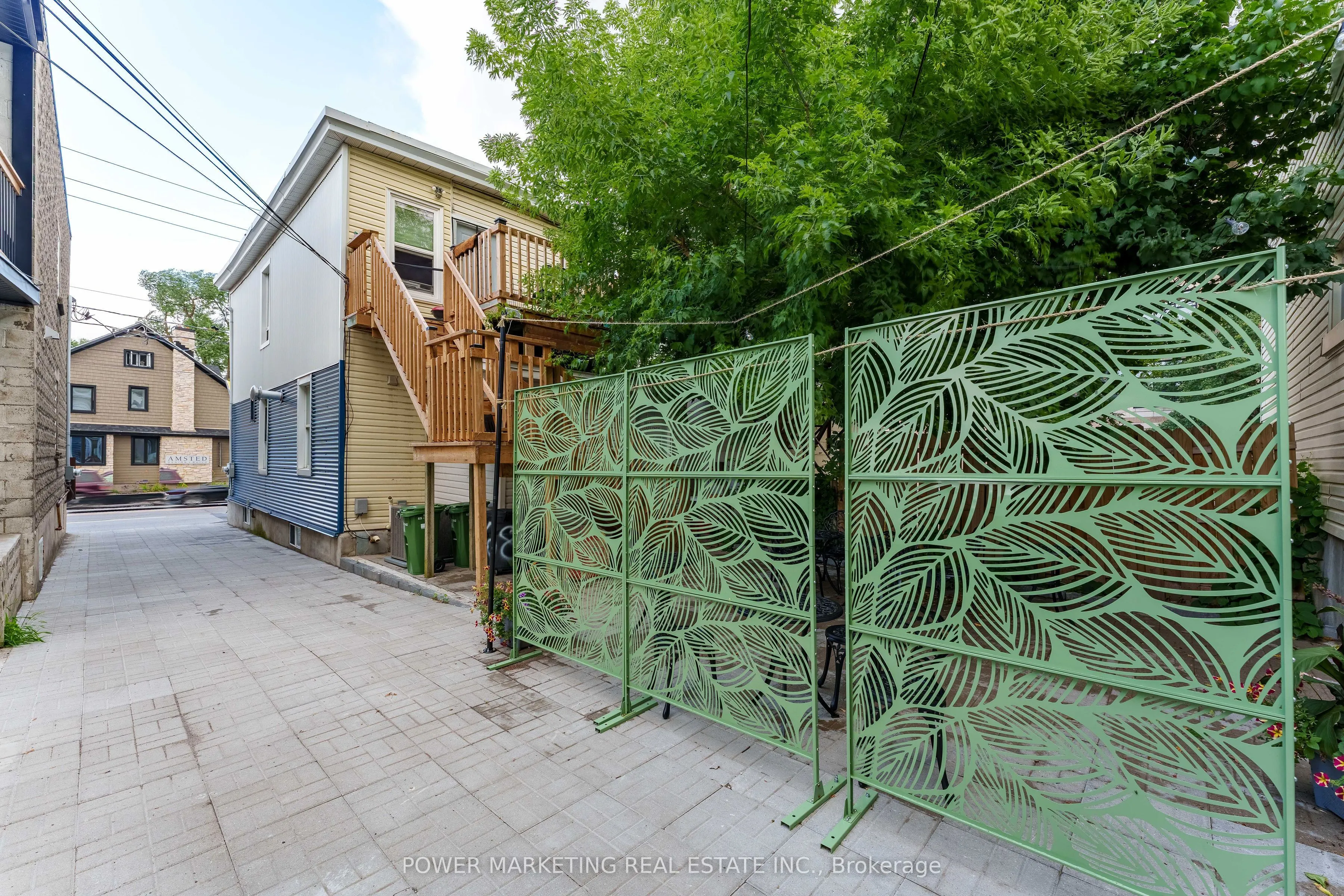 684 BRONSON Avenue