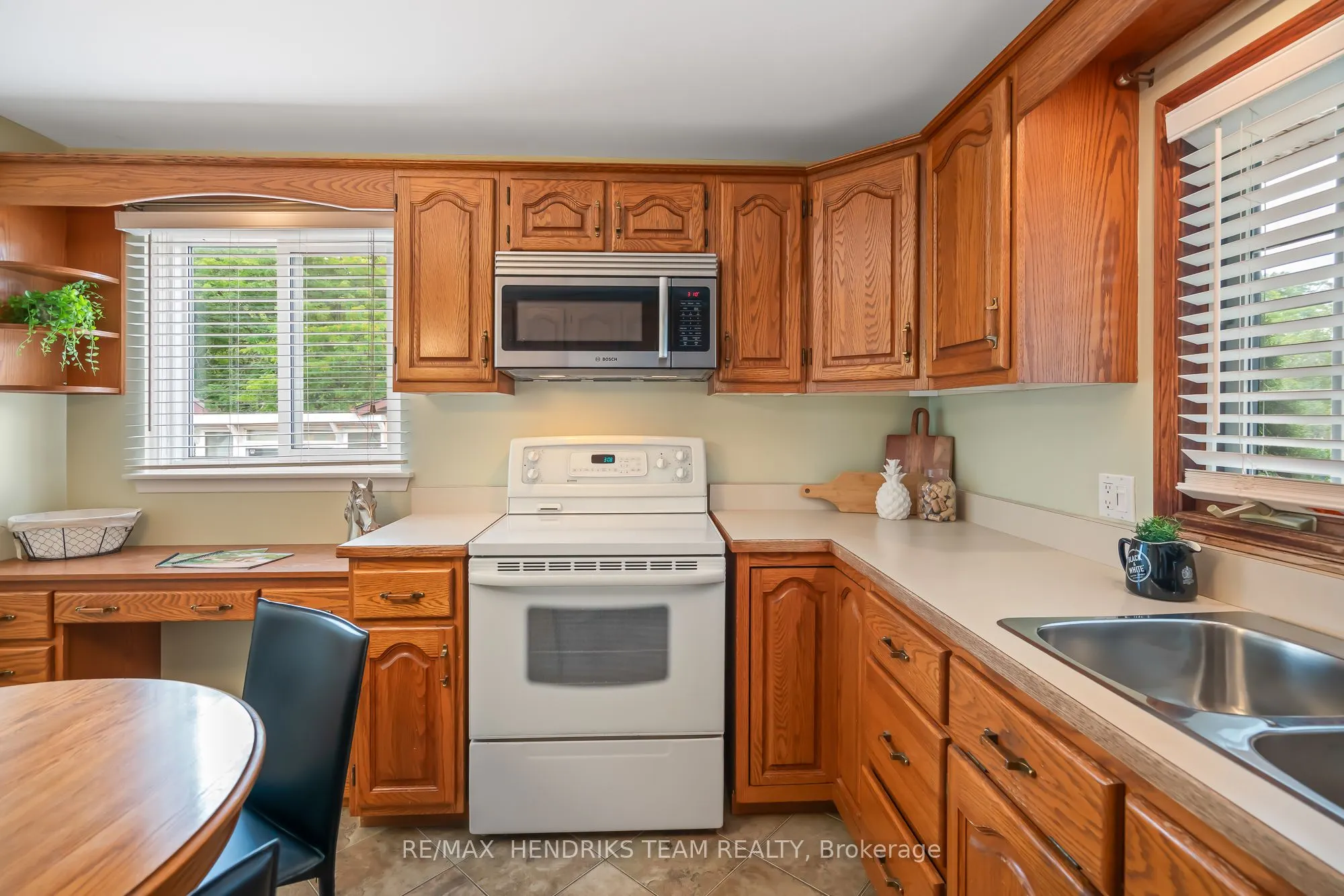 55 Leaside Drive