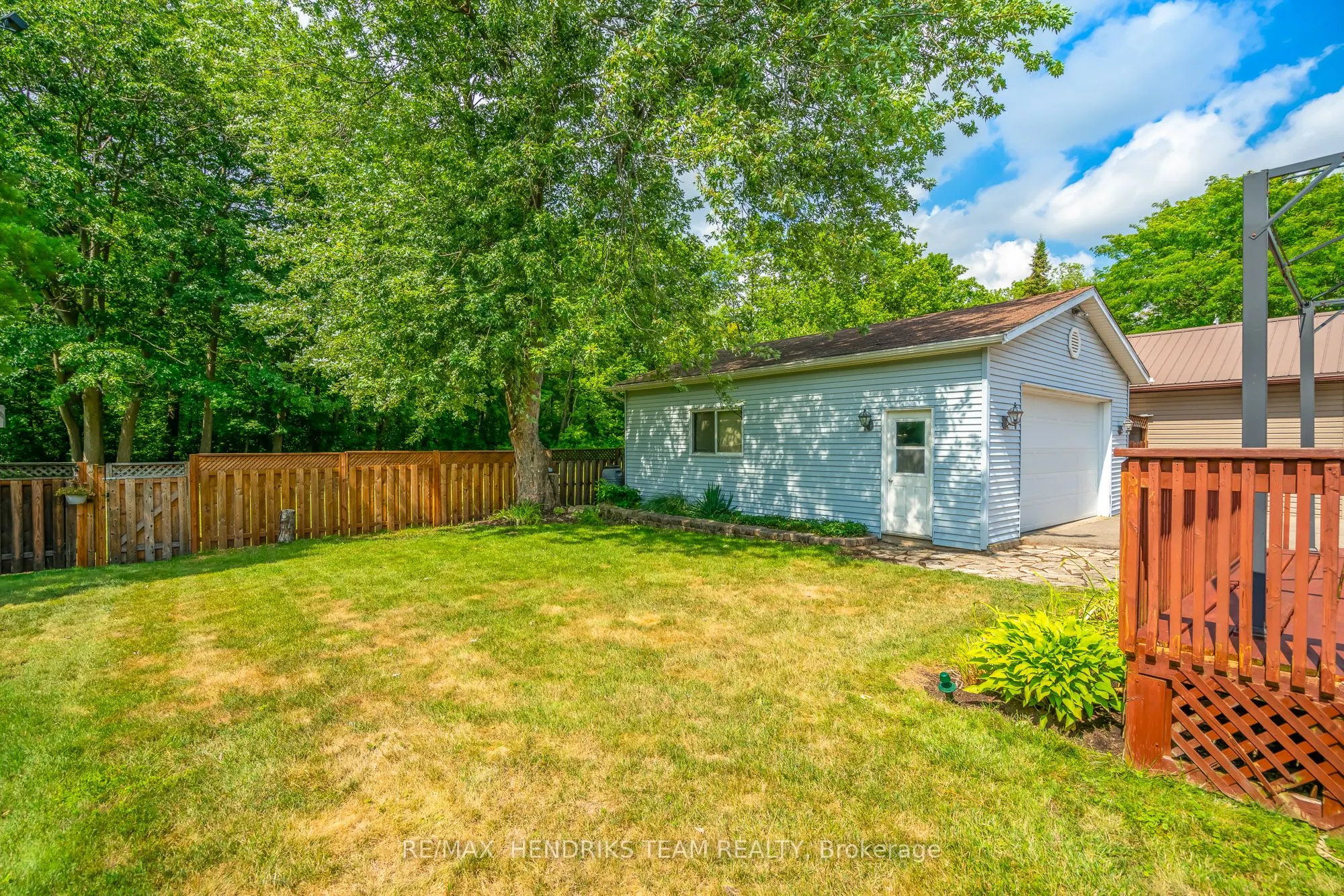 55 Leaside Drive