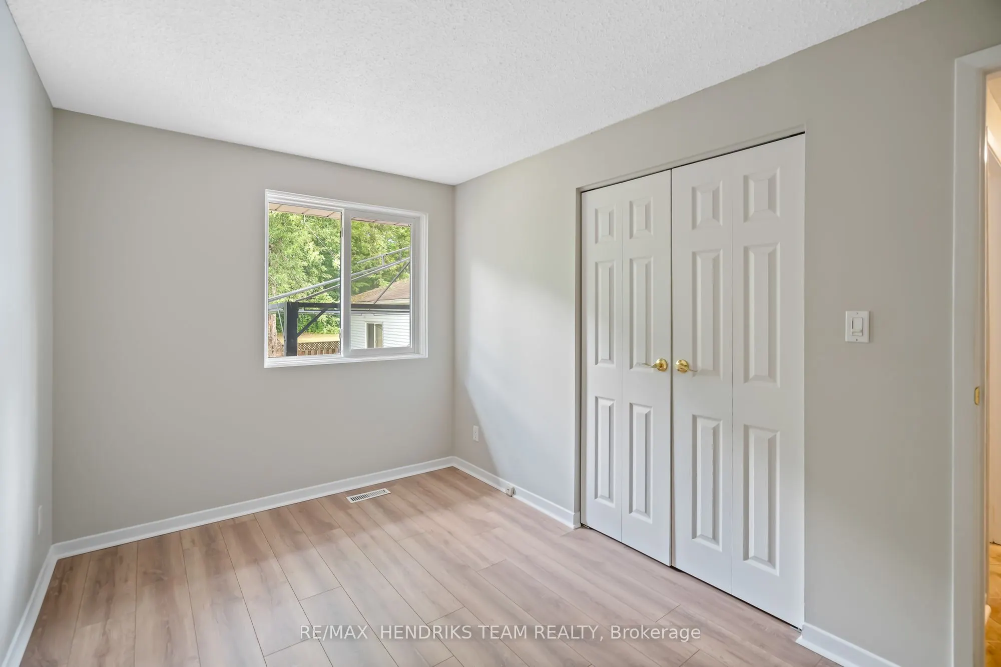 55 Leaside Drive