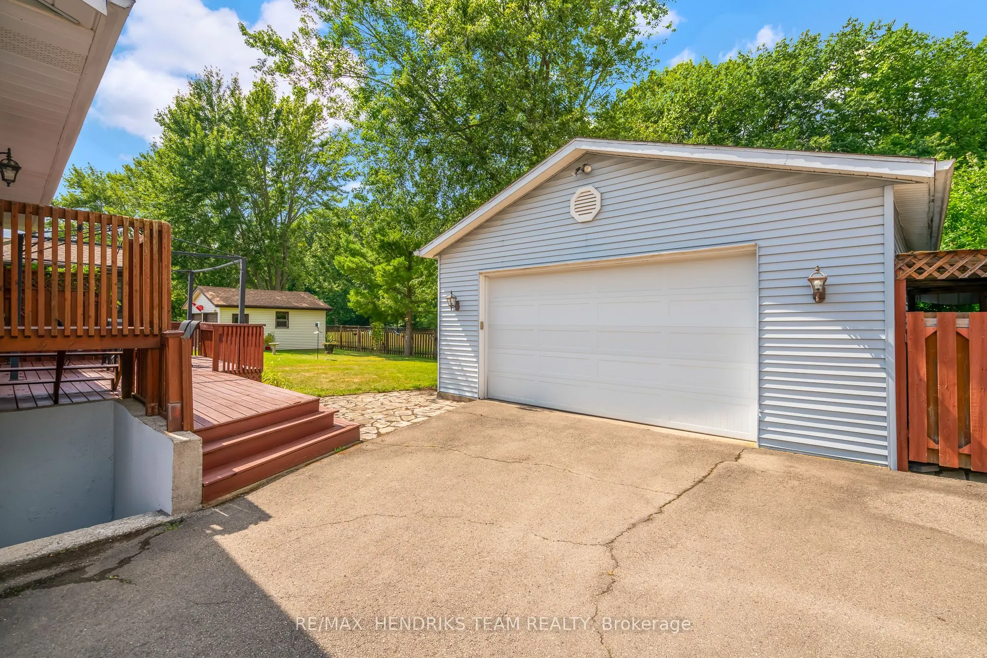 55 Leaside Drive