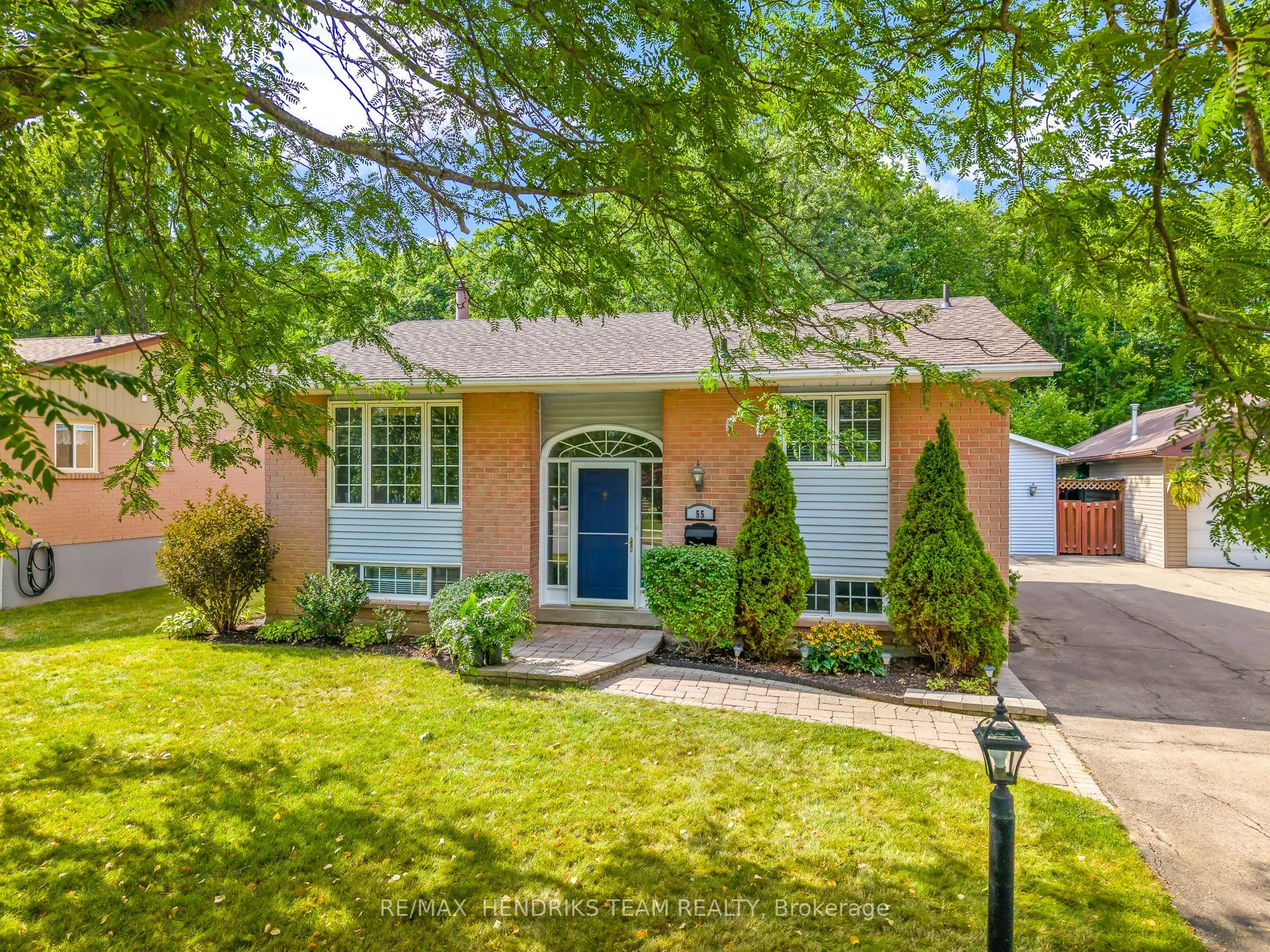 55 Leaside Drive