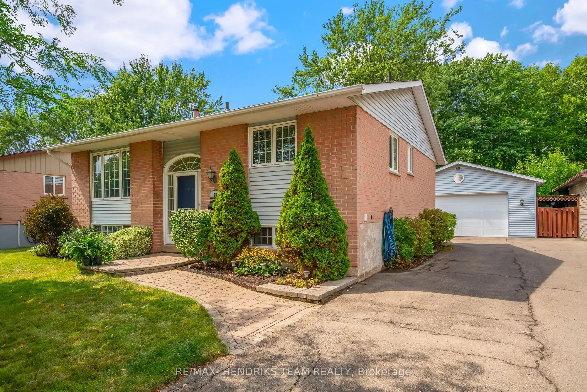 55 Leaside Drive
