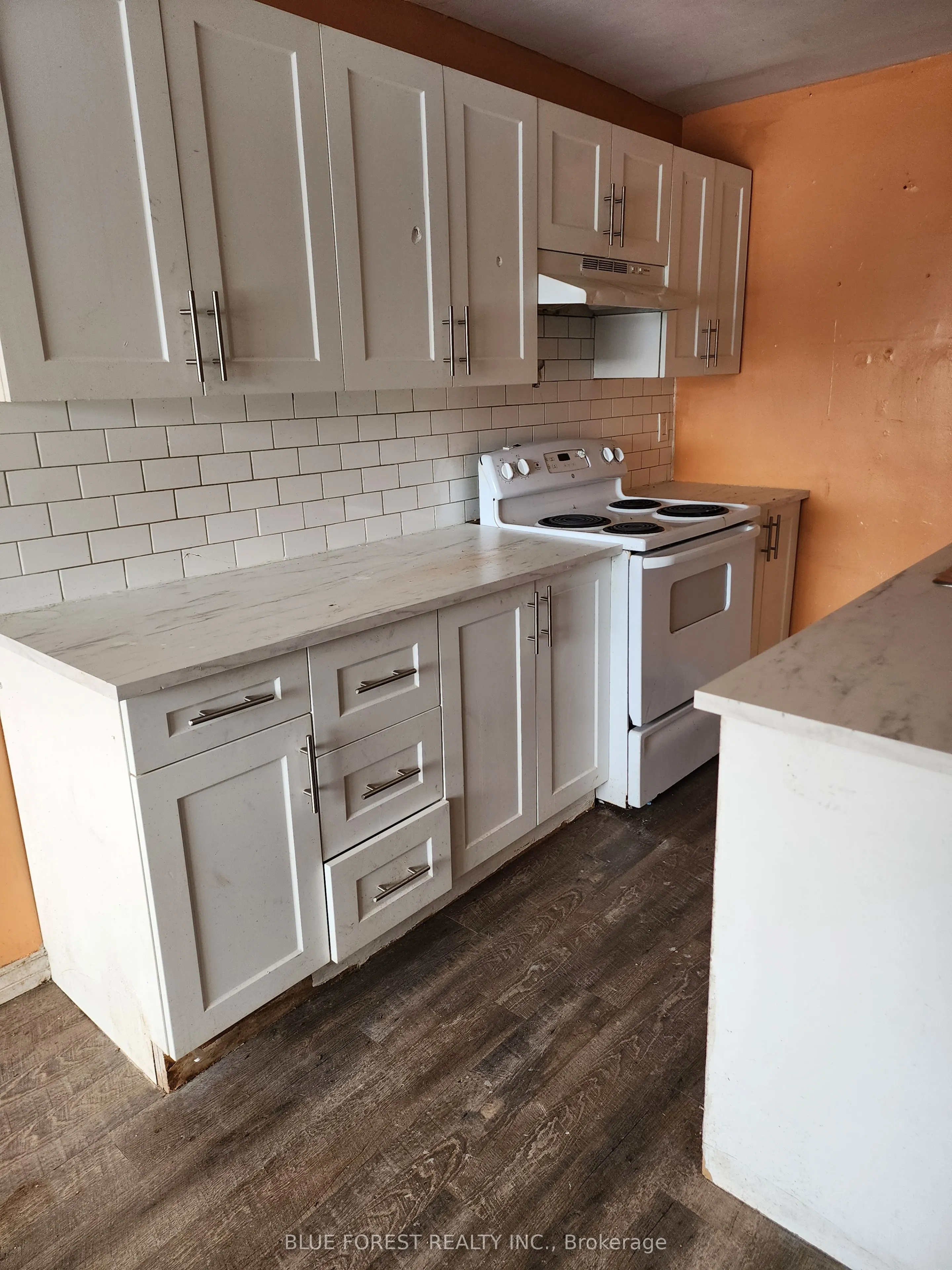 1172 Hamilton Road, #304
