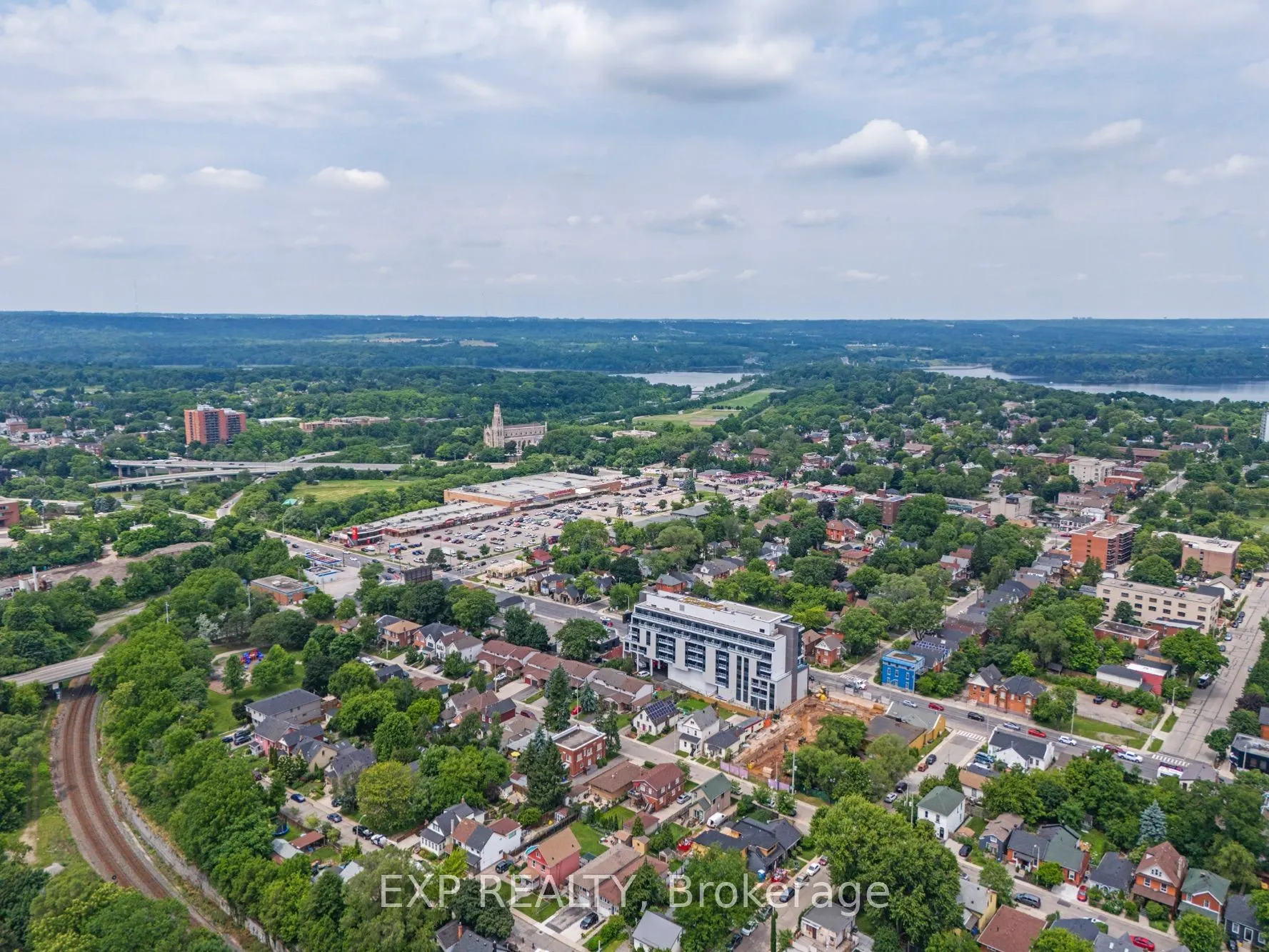 415 Main Street W, #514