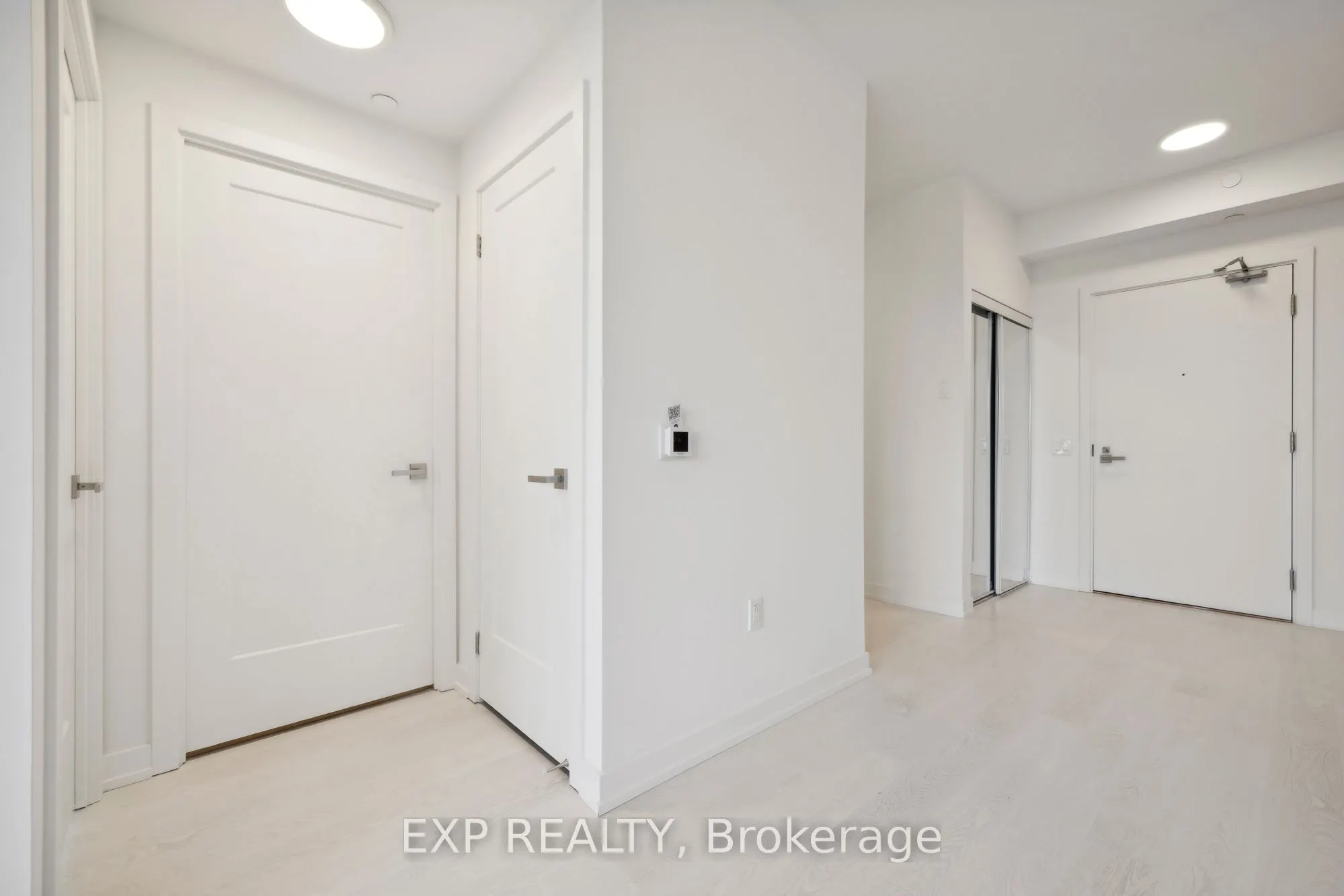 415 Main Street W, #514