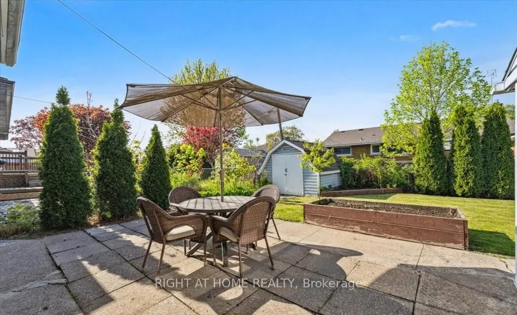 21 Kilbourne Crescent