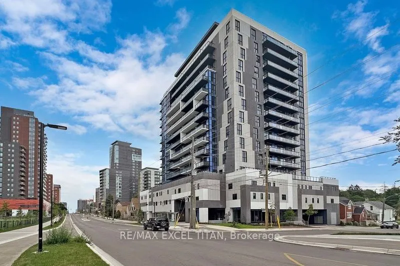 128 King Street N, #901