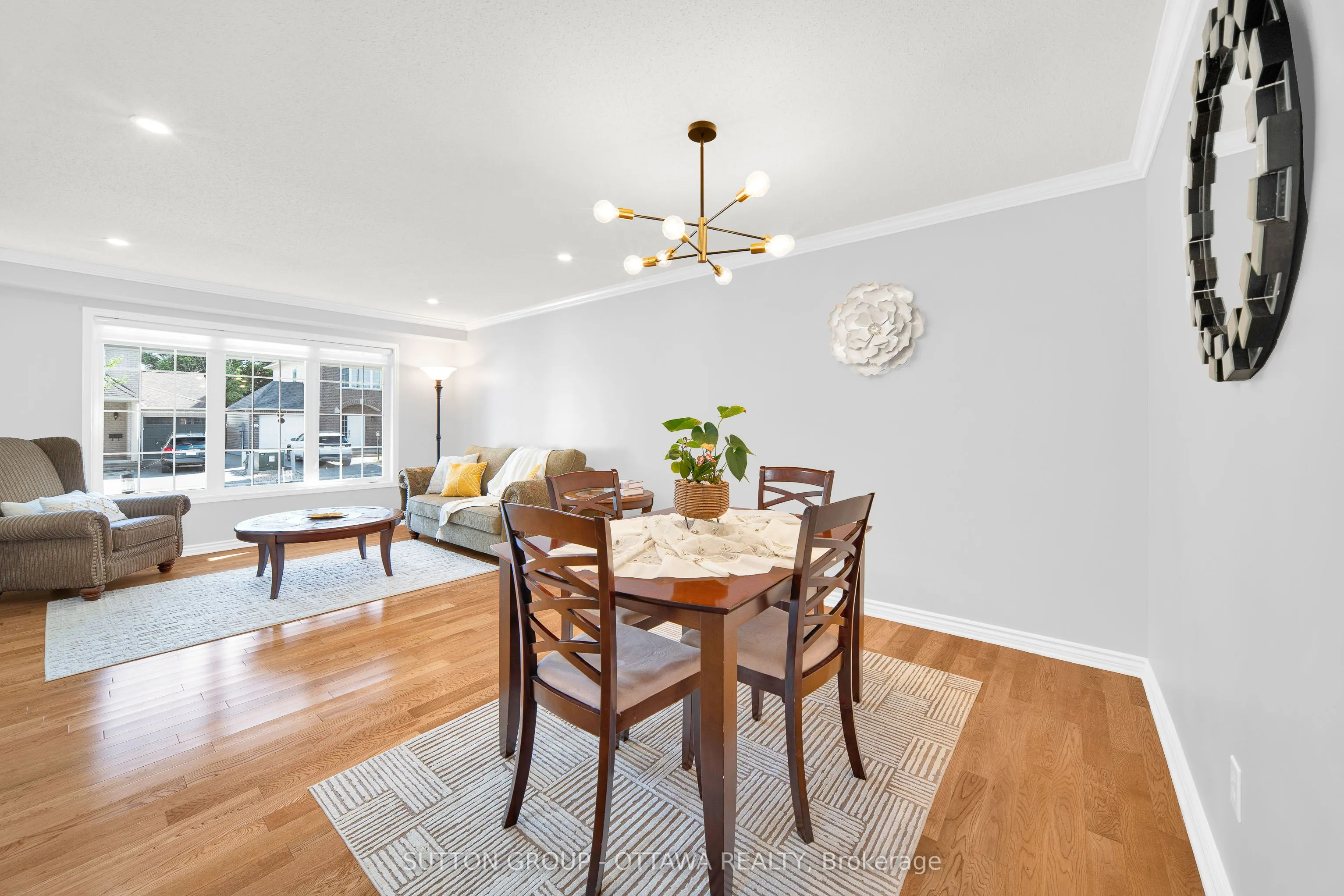 11 Baypointe Crescent