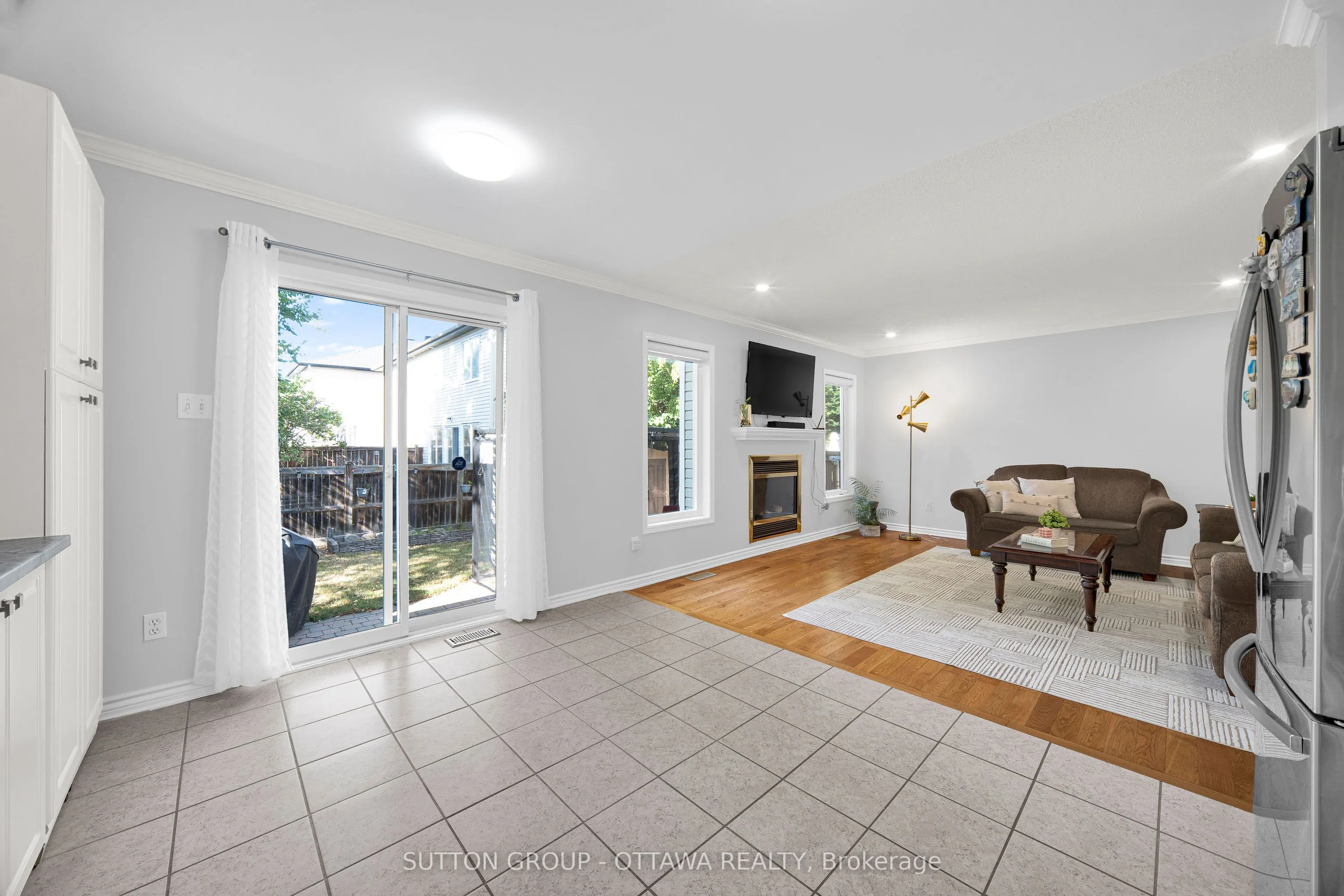 11 Baypointe Crescent
