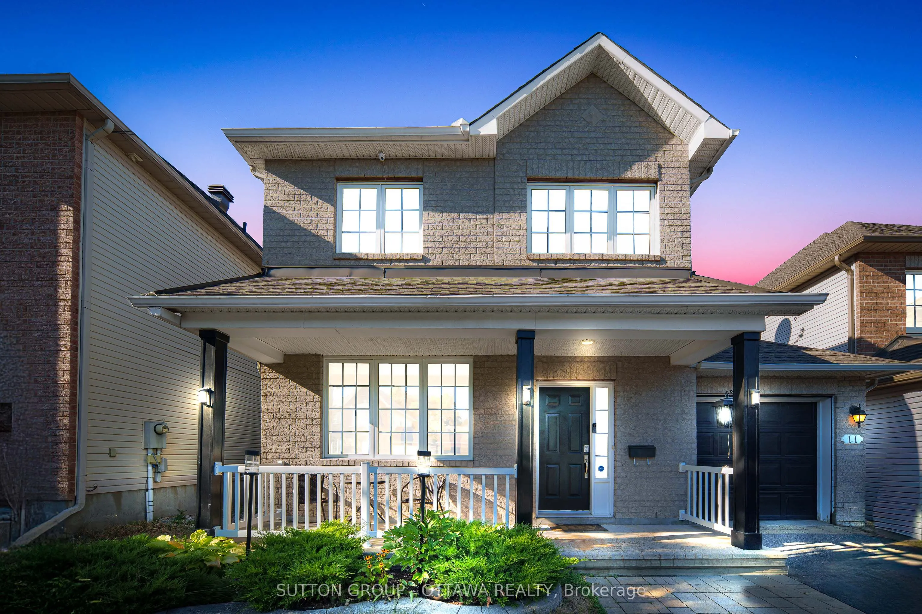 11 Baypointe Crescent