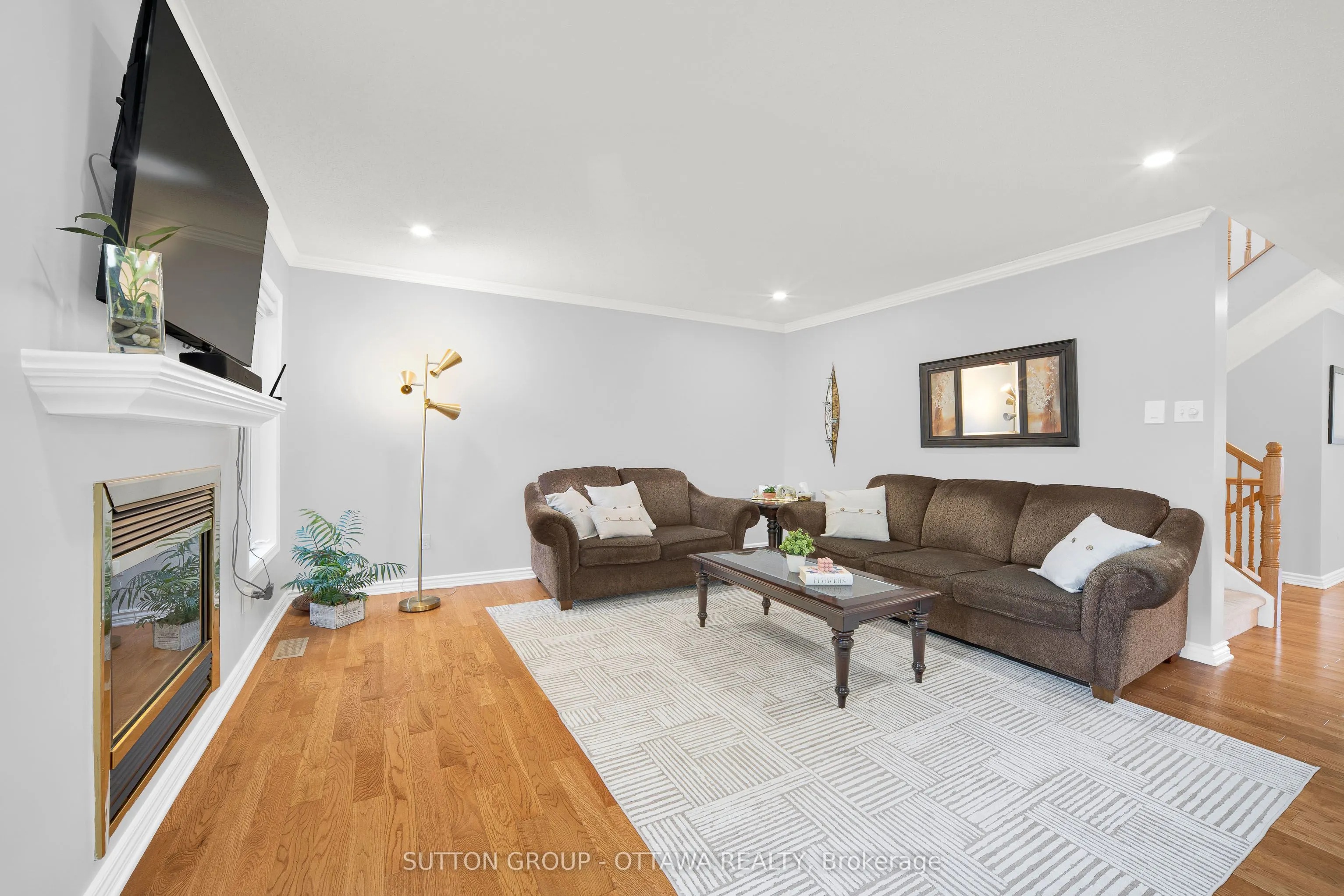 11 Baypointe Crescent