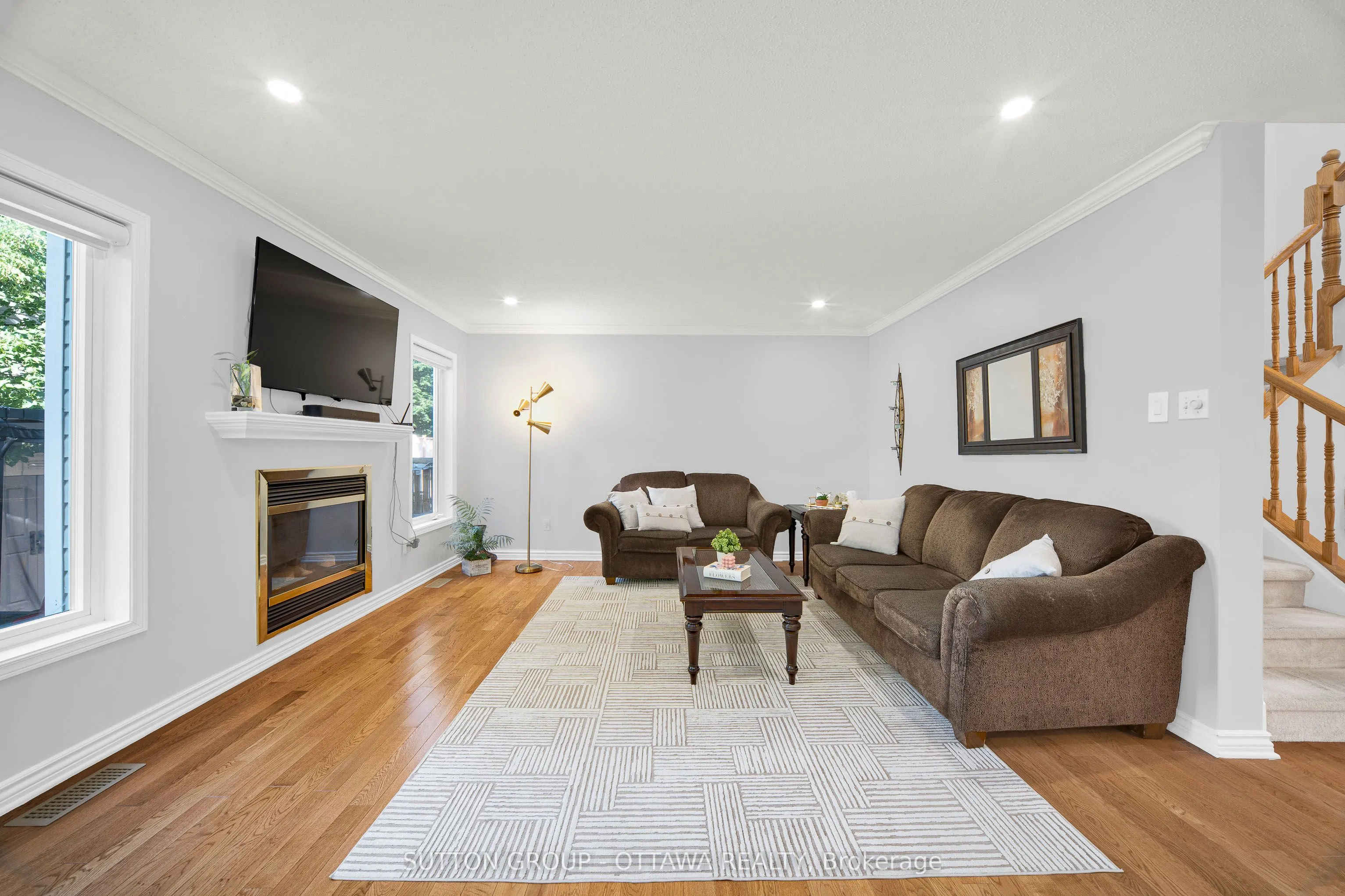 11 Baypointe Crescent