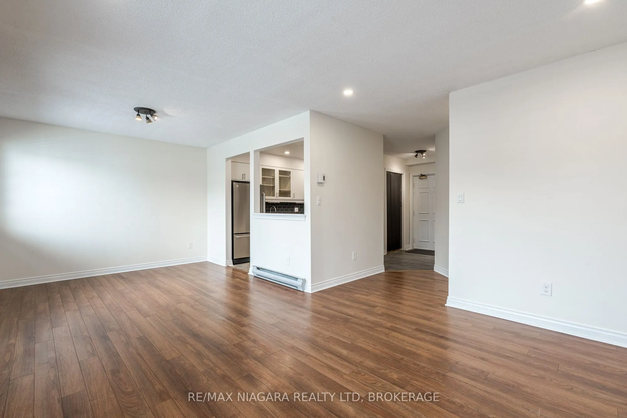6381 DUNN Street, #204