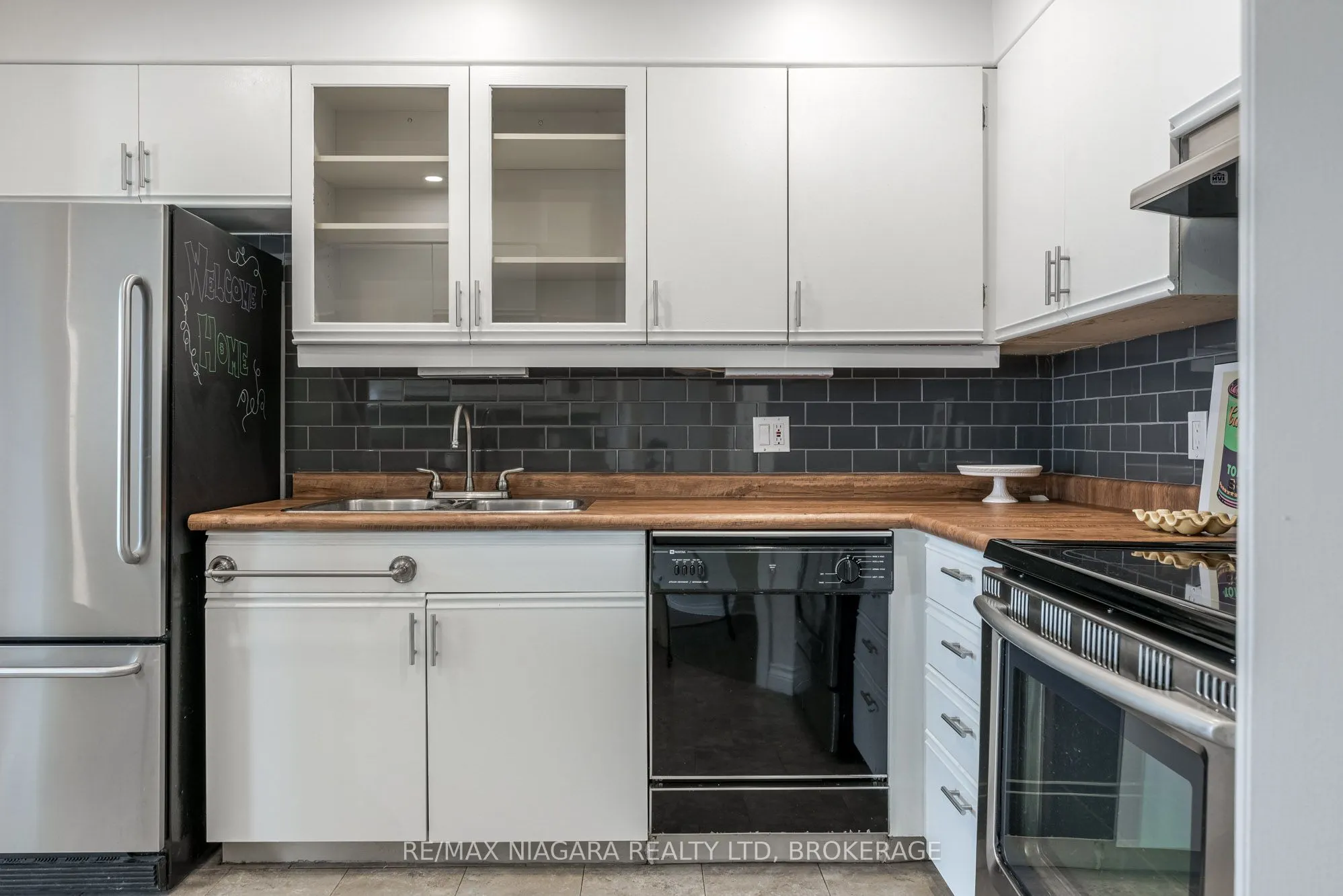 6381 DUNN Street, #204