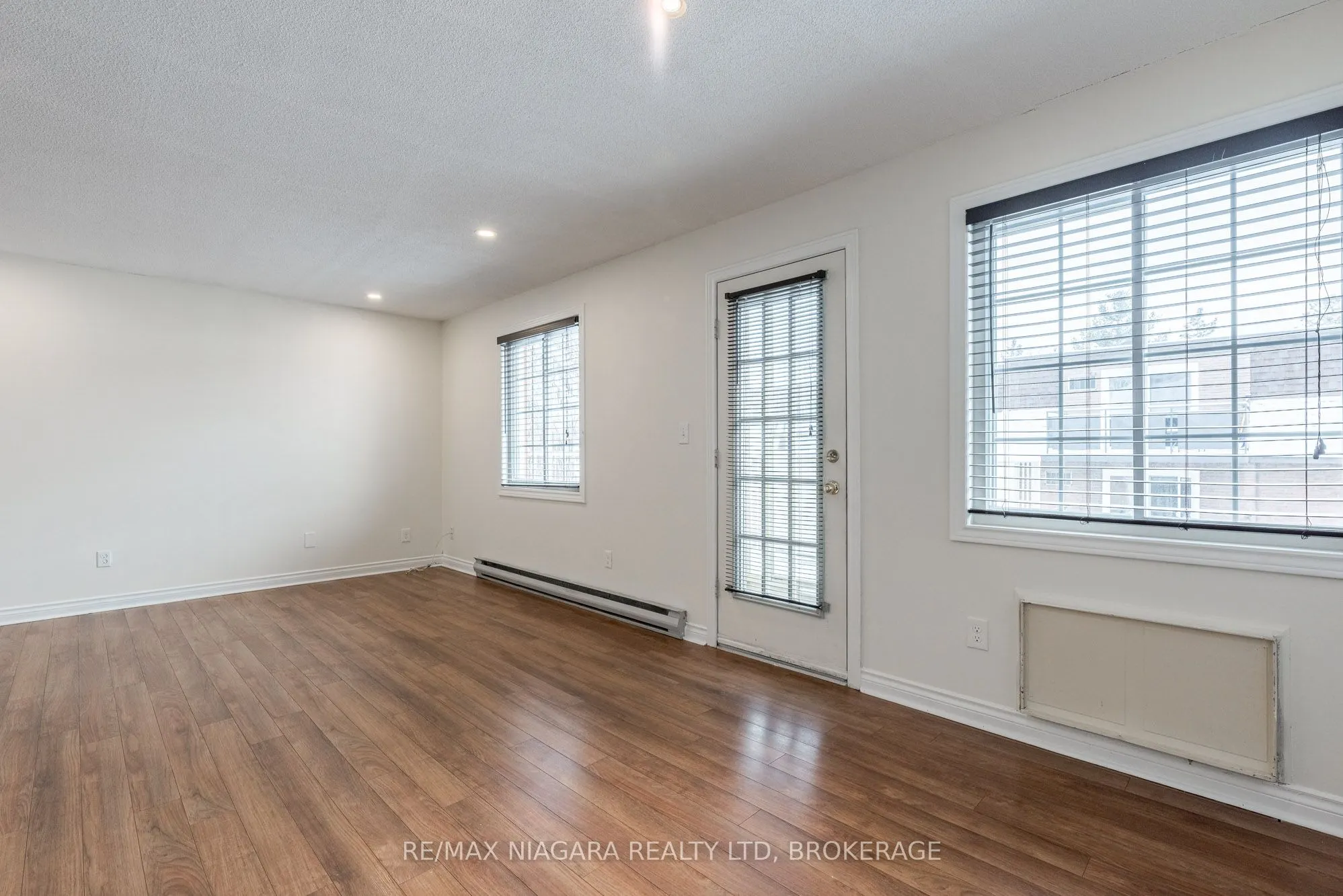 6381 DUNN Street, #204