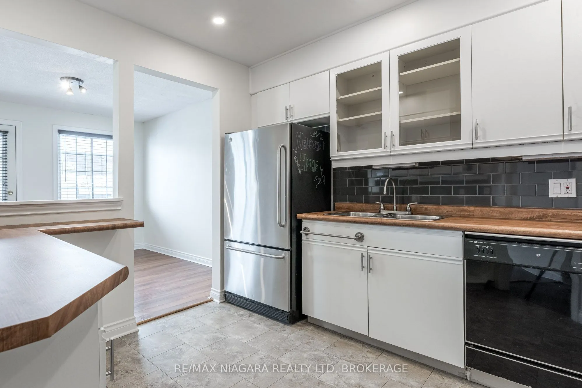 6381 DUNN Street, #204