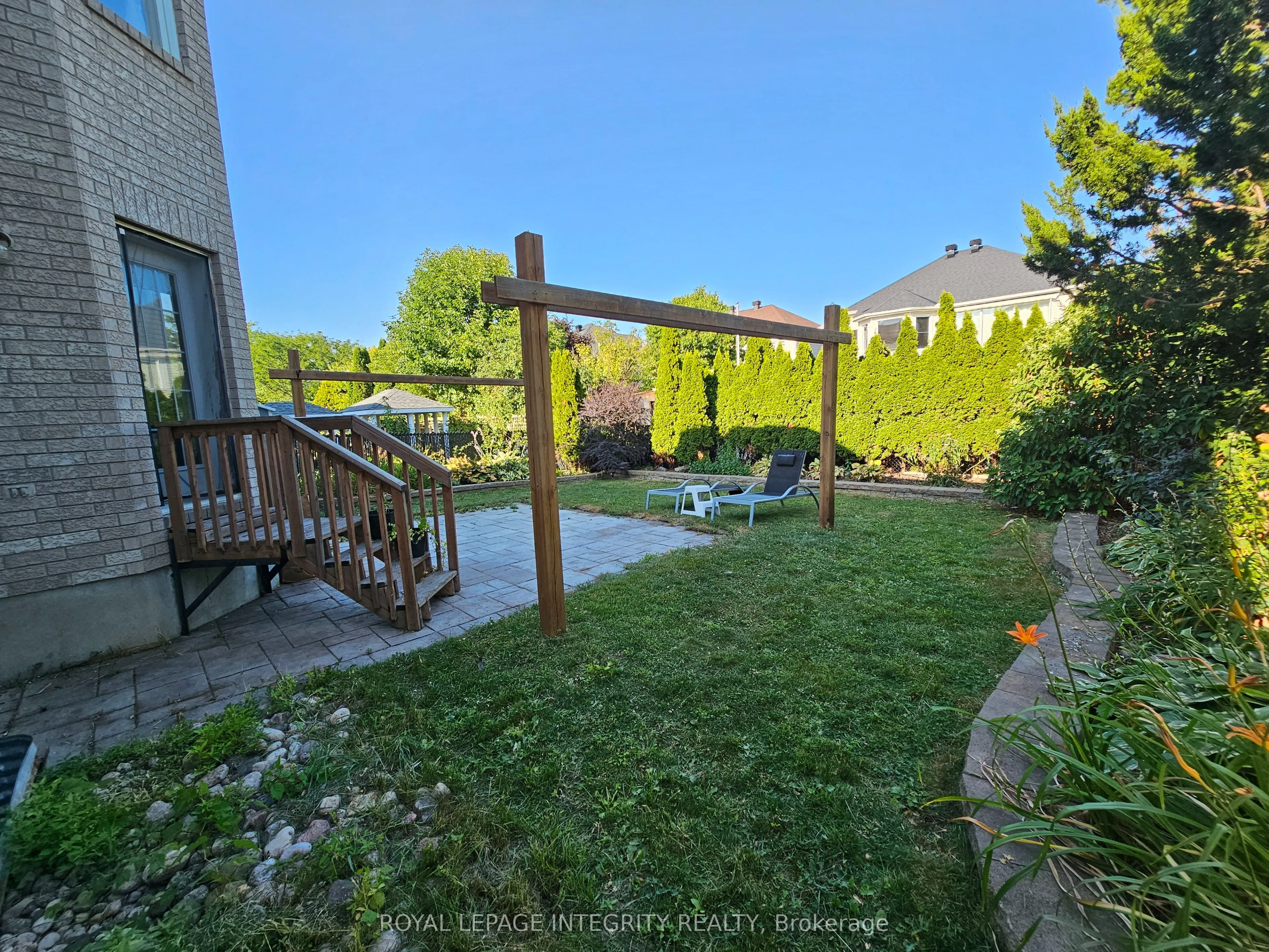 5 Bracewood Way