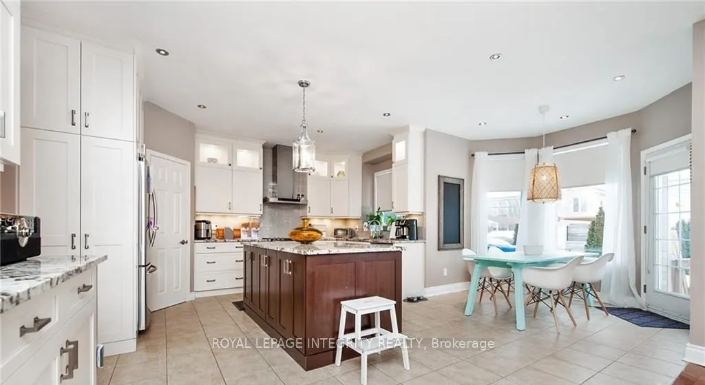 5 Bracewood Way