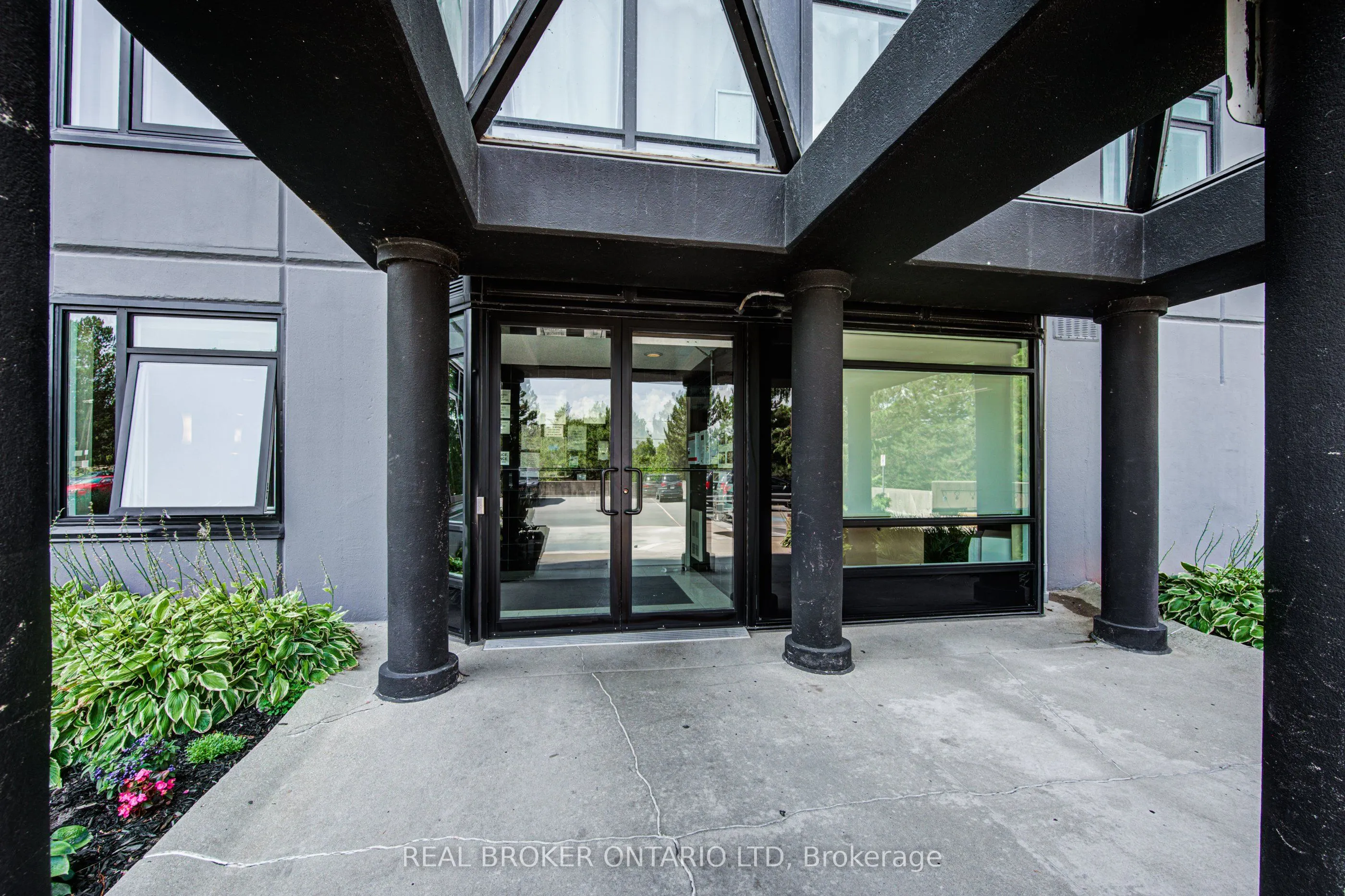 45 Pond Mills Road, #803