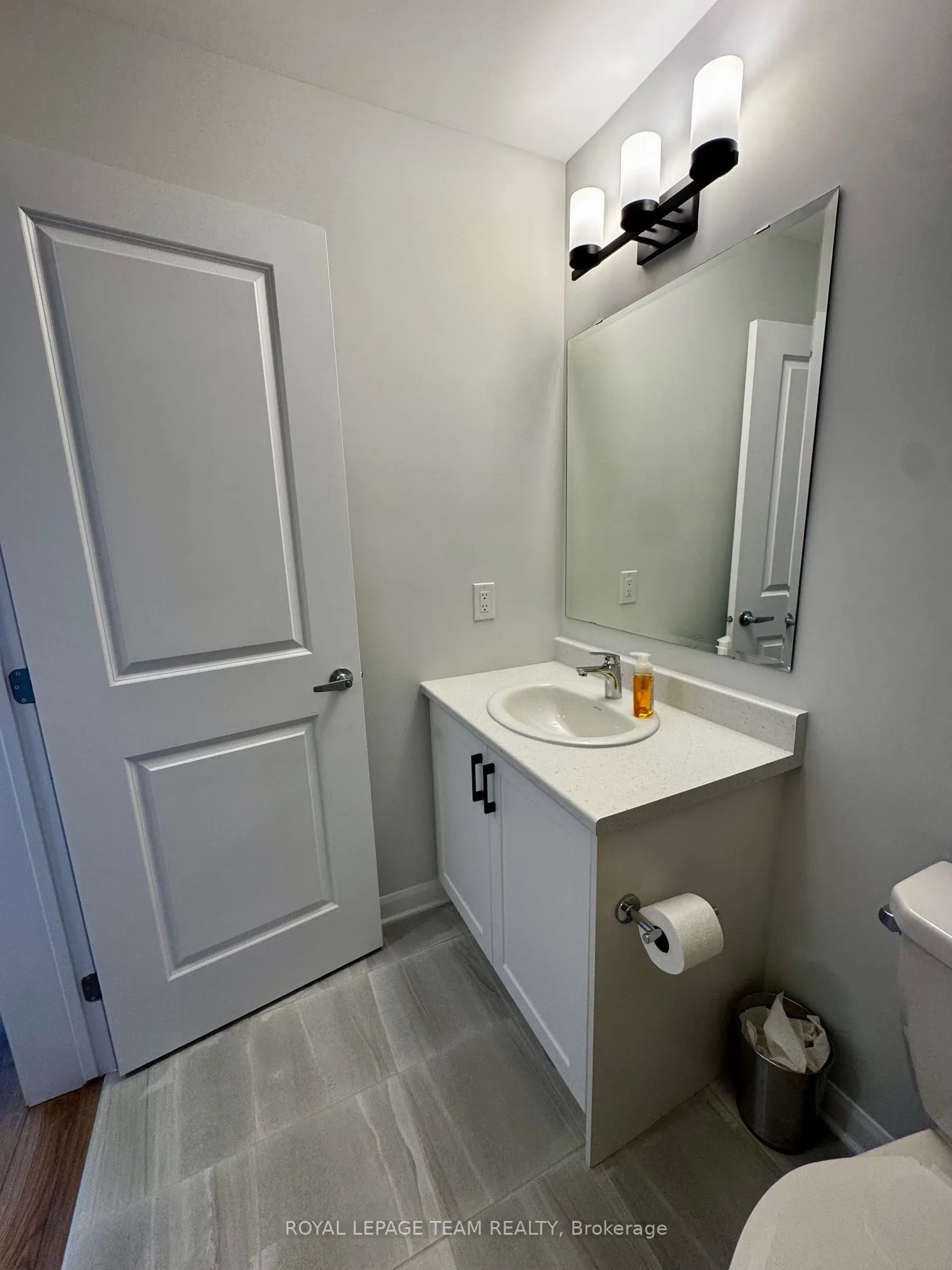 509 Woodlily Private